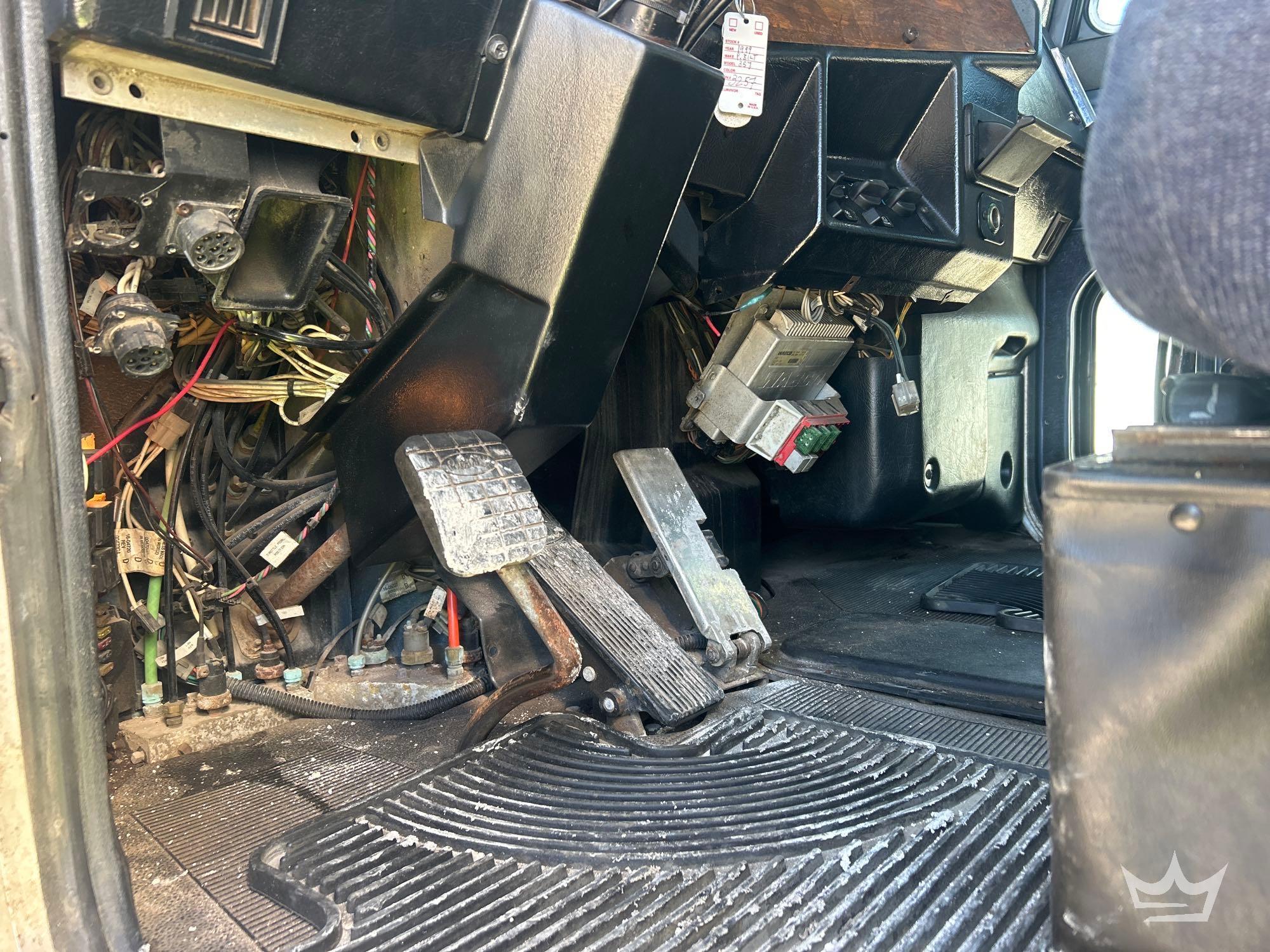 1999 Peterbilt 357