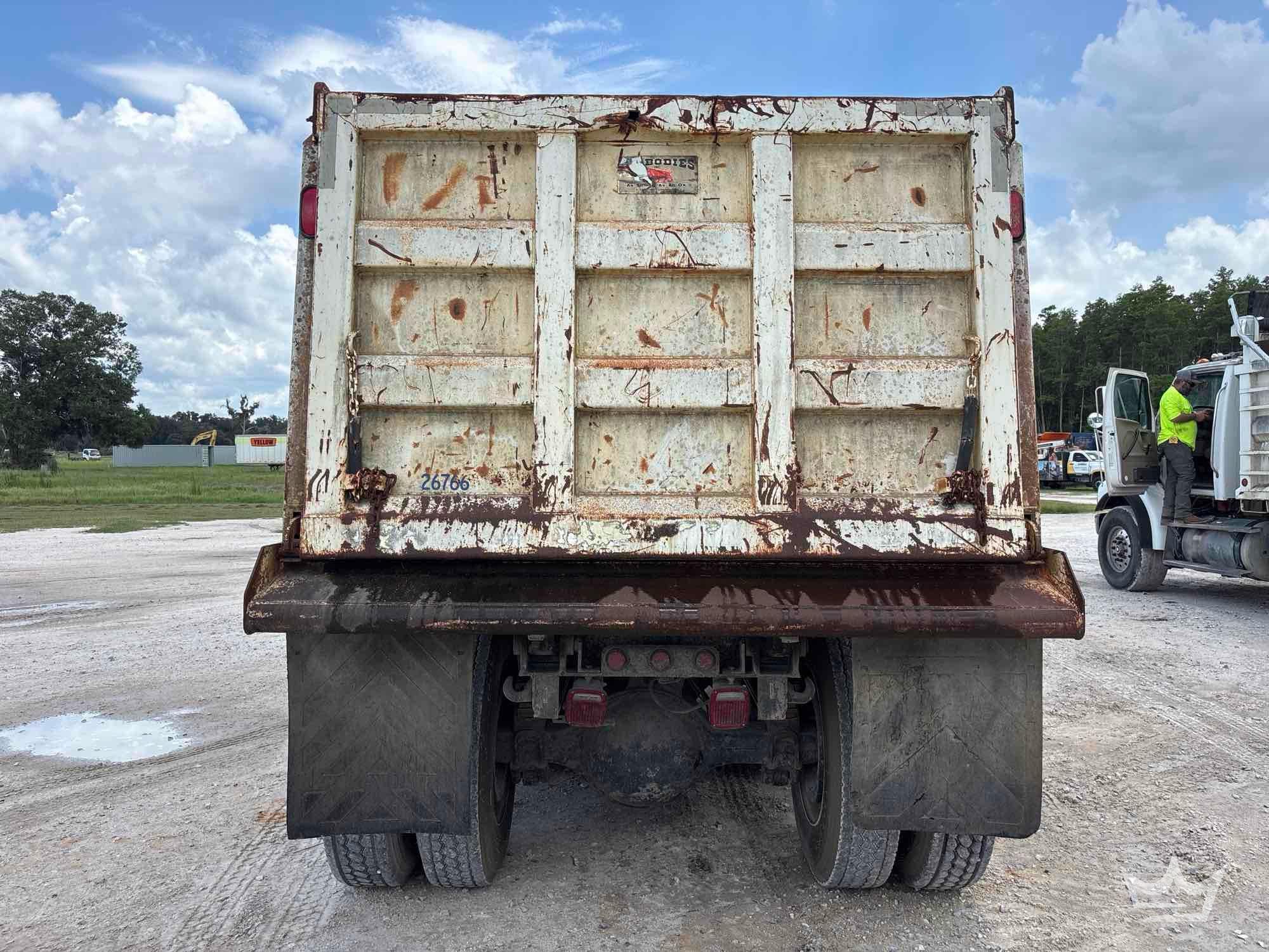 2009 Sterling L9500