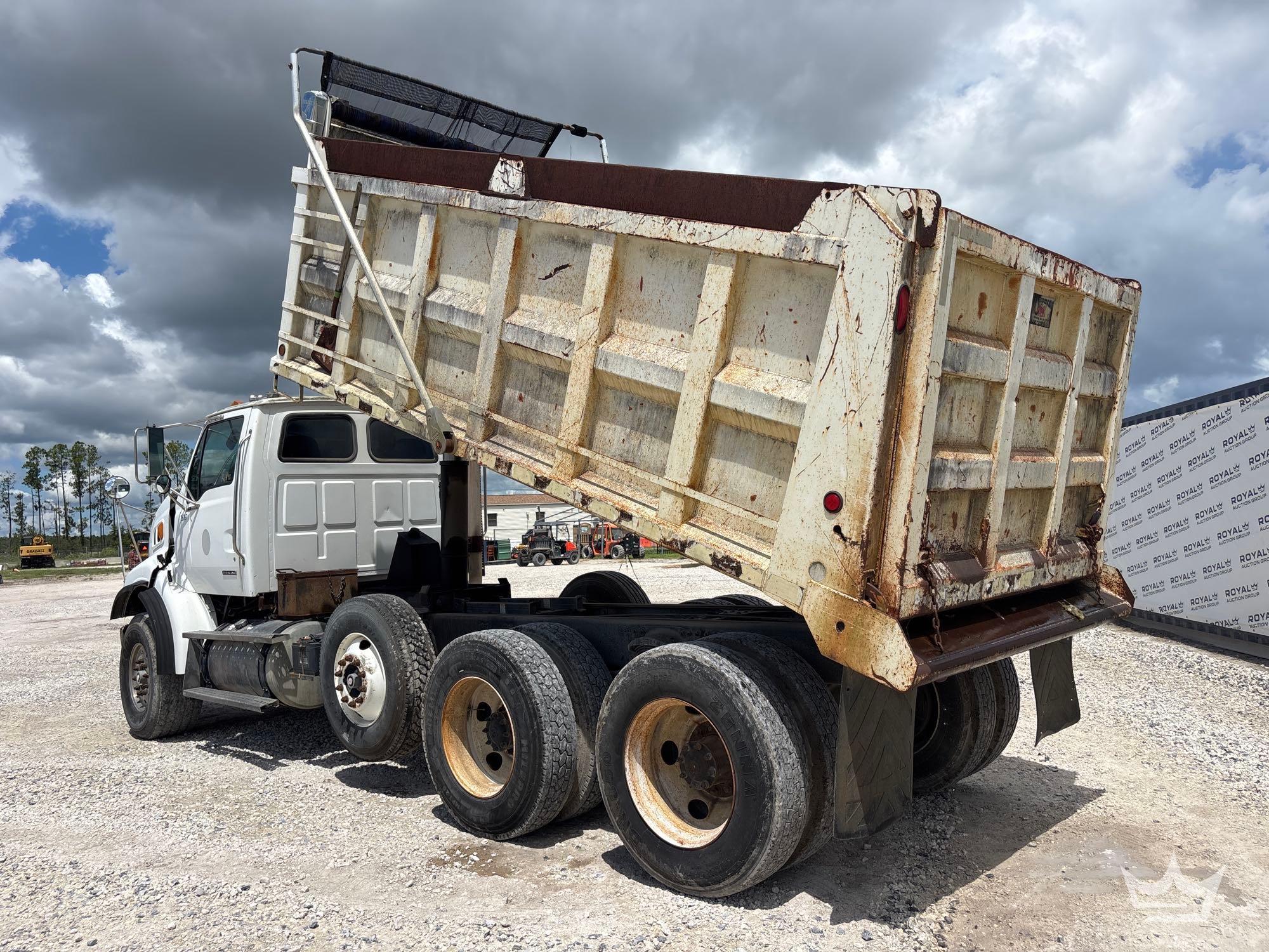2009 Sterling L9500
