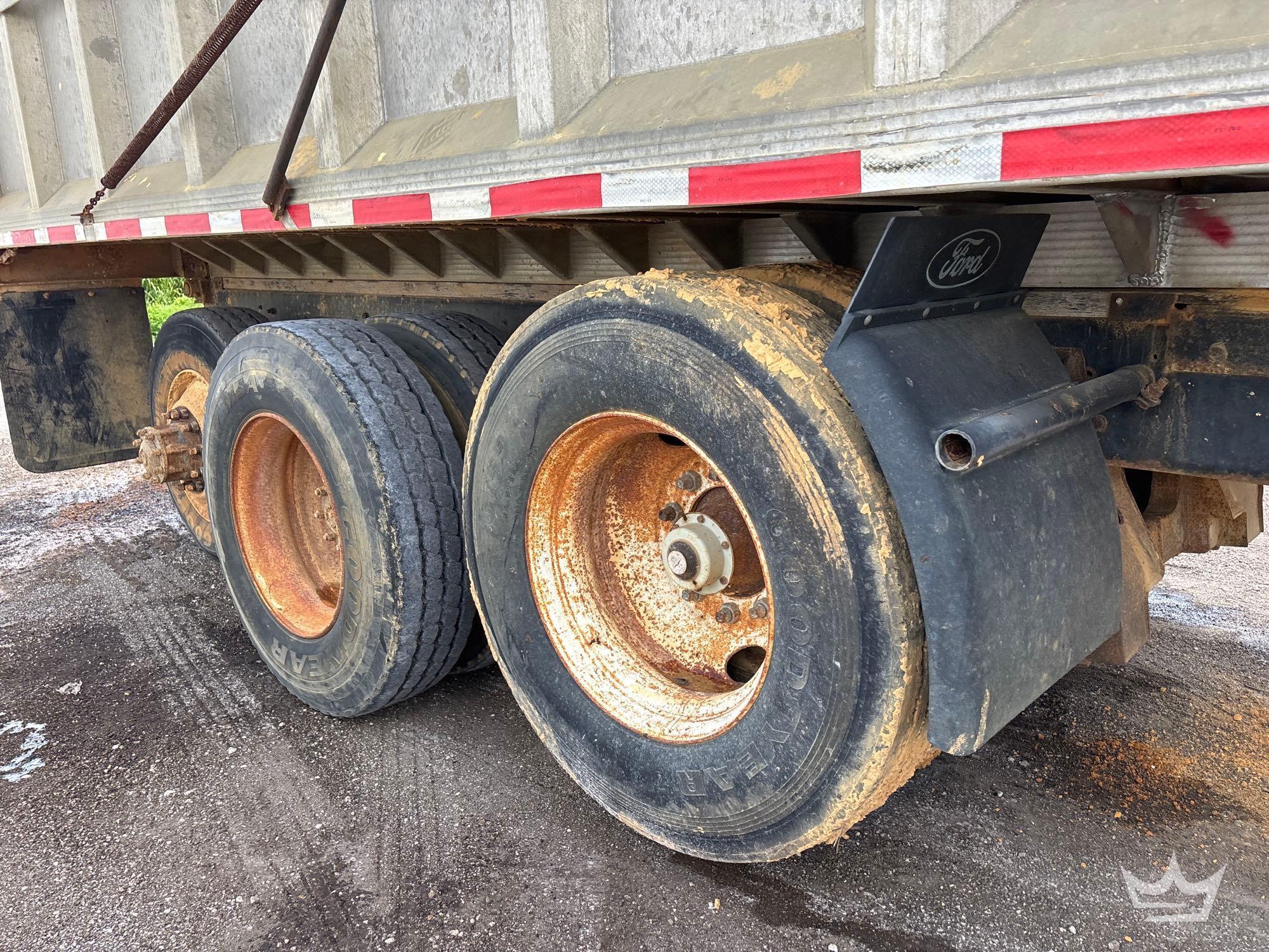 1993 Ford LT9000