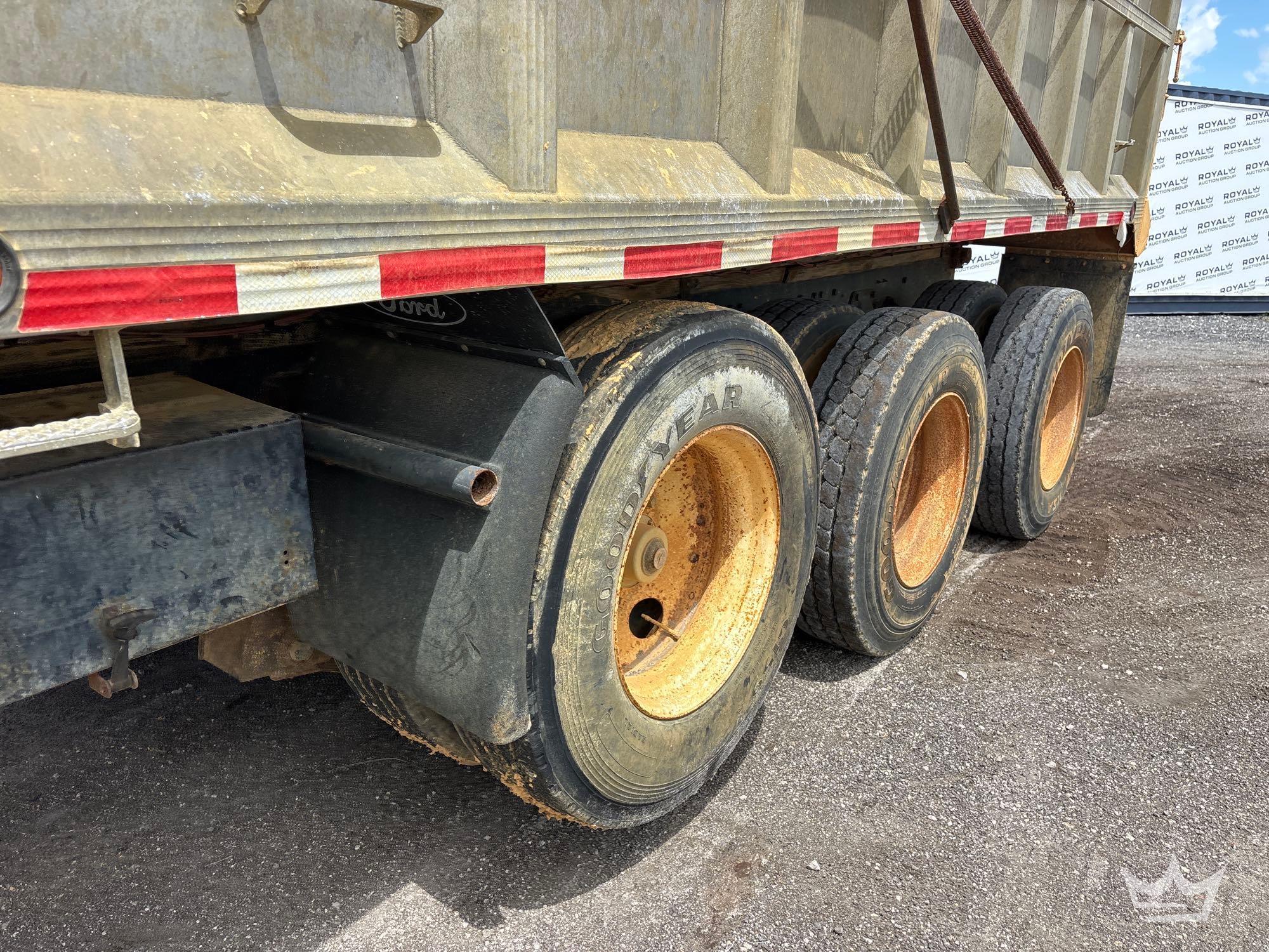 1993 Ford LT9000