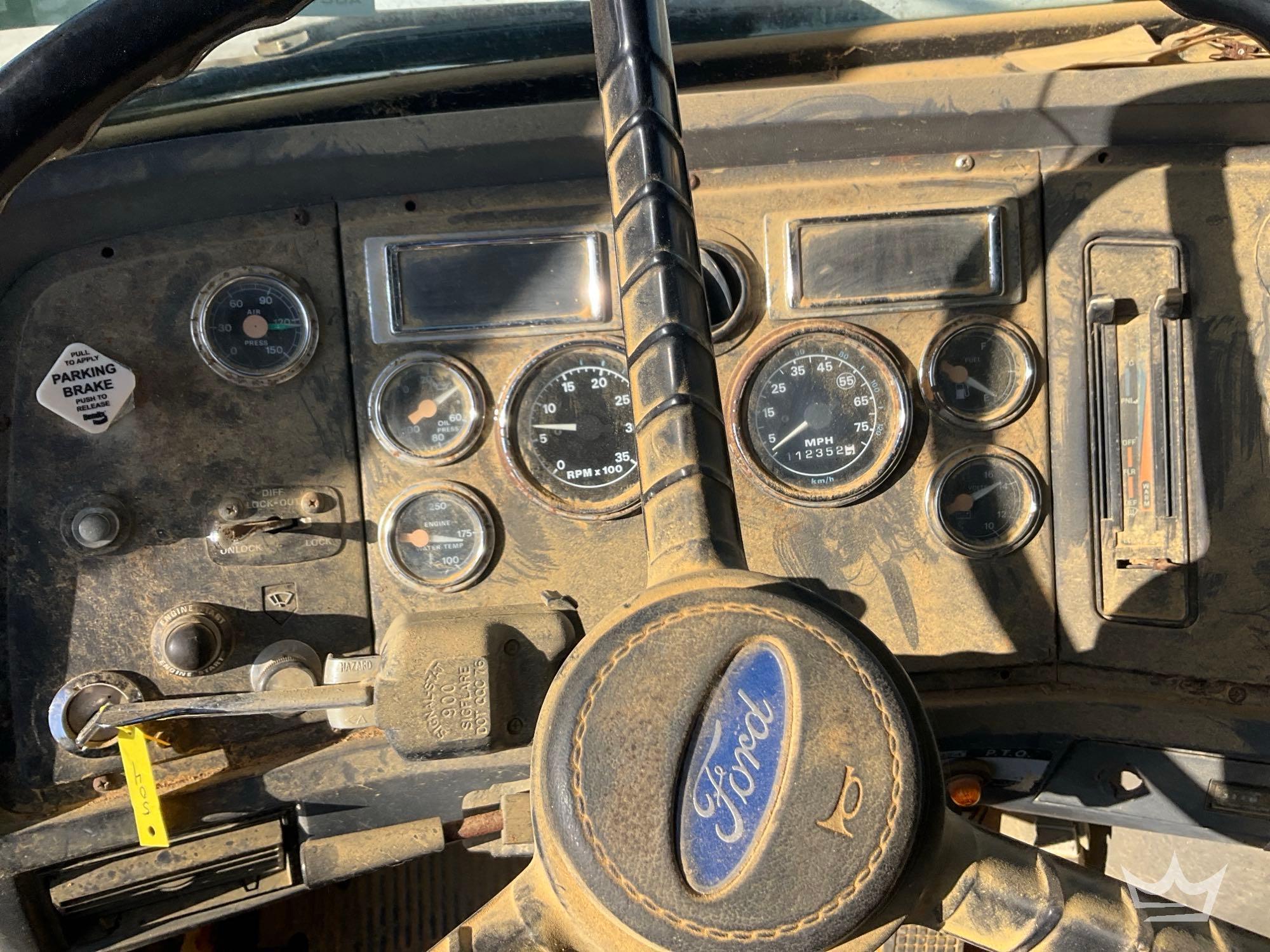 1993 Ford LT9000