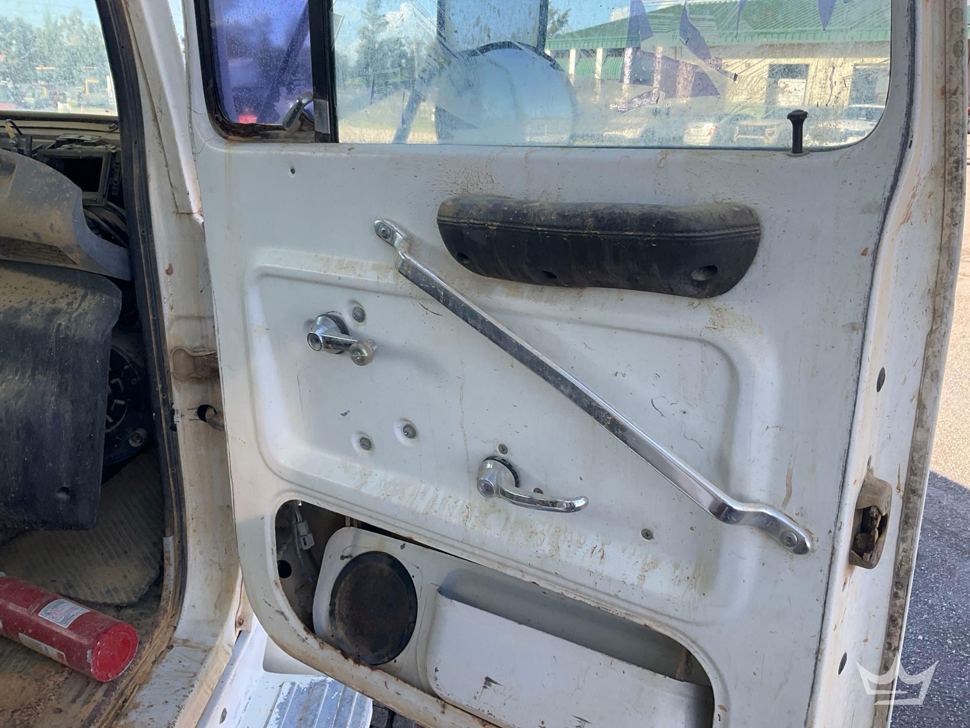 1993 Ford LT9000