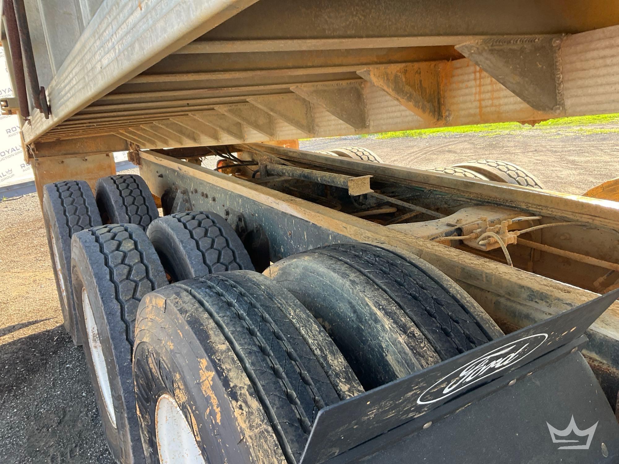 1993 Ford LT9000