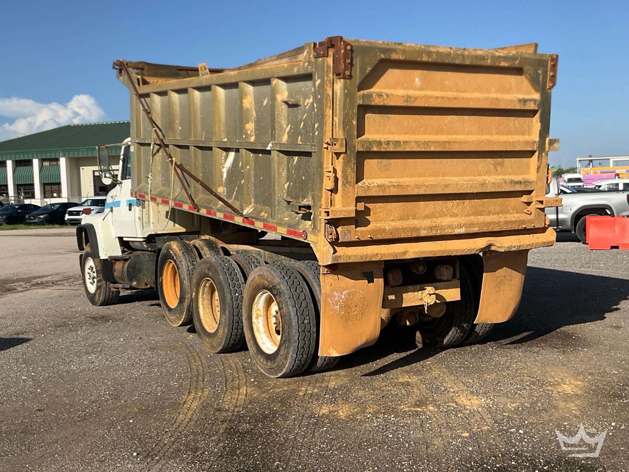 1993 Ford LT9000