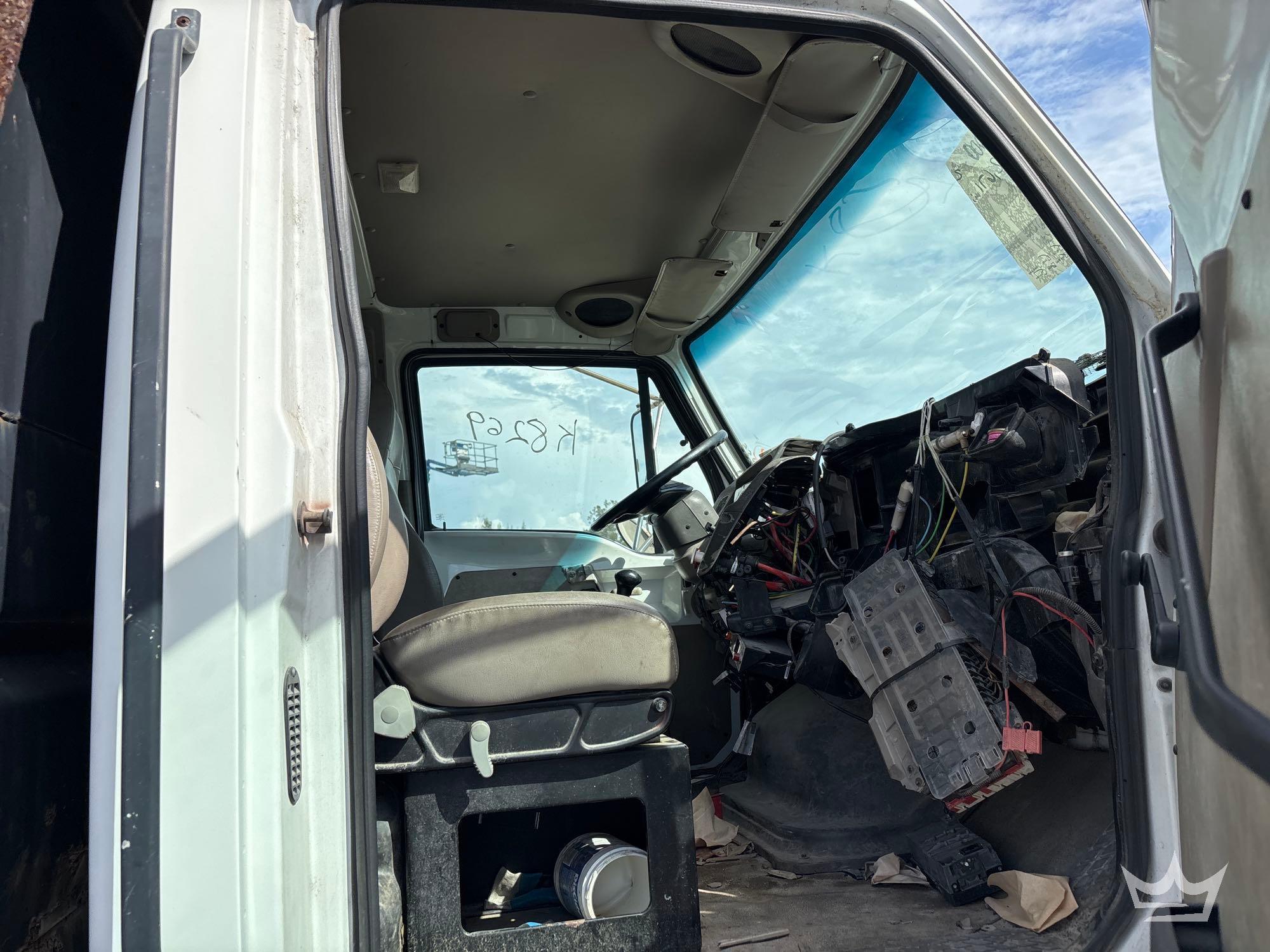 2001 Sterling M7500