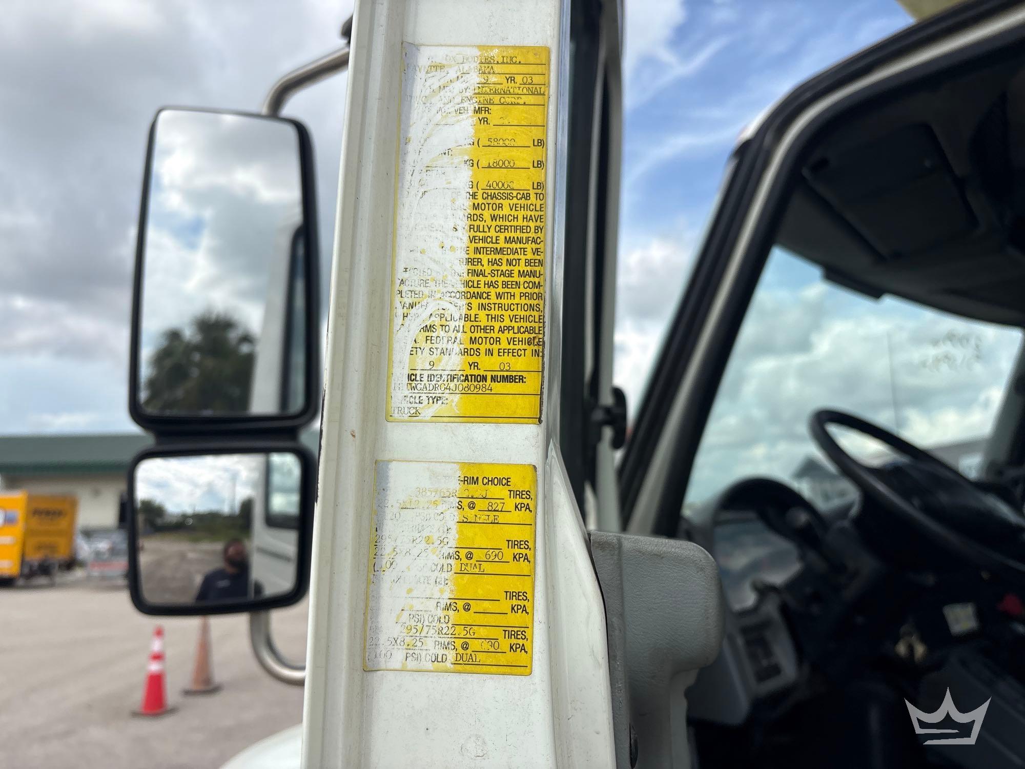 2004 International 7400