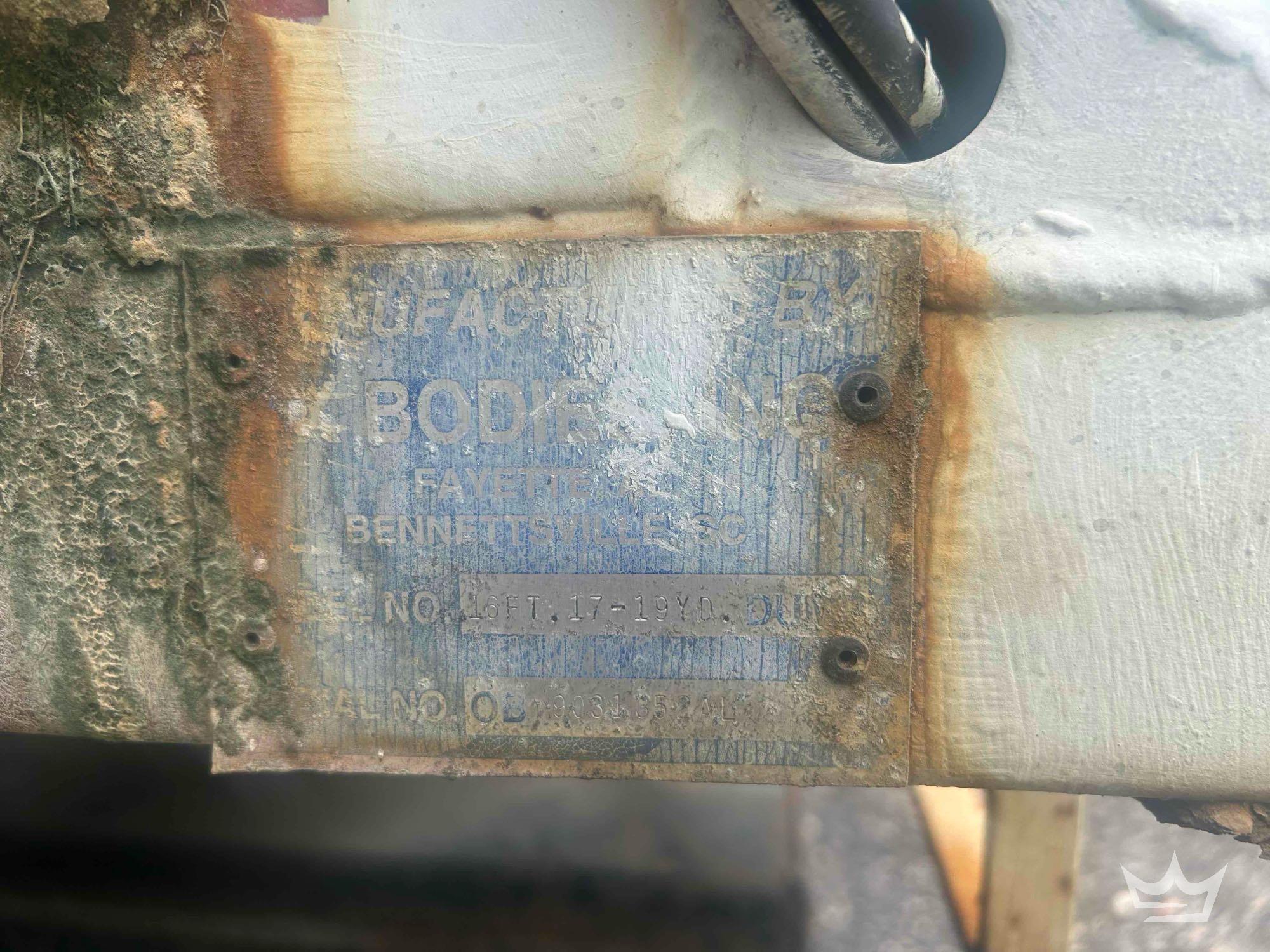2004 International 7400