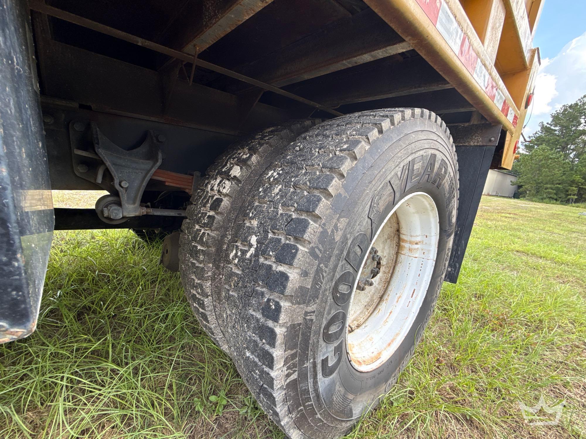 2006 Ford F650