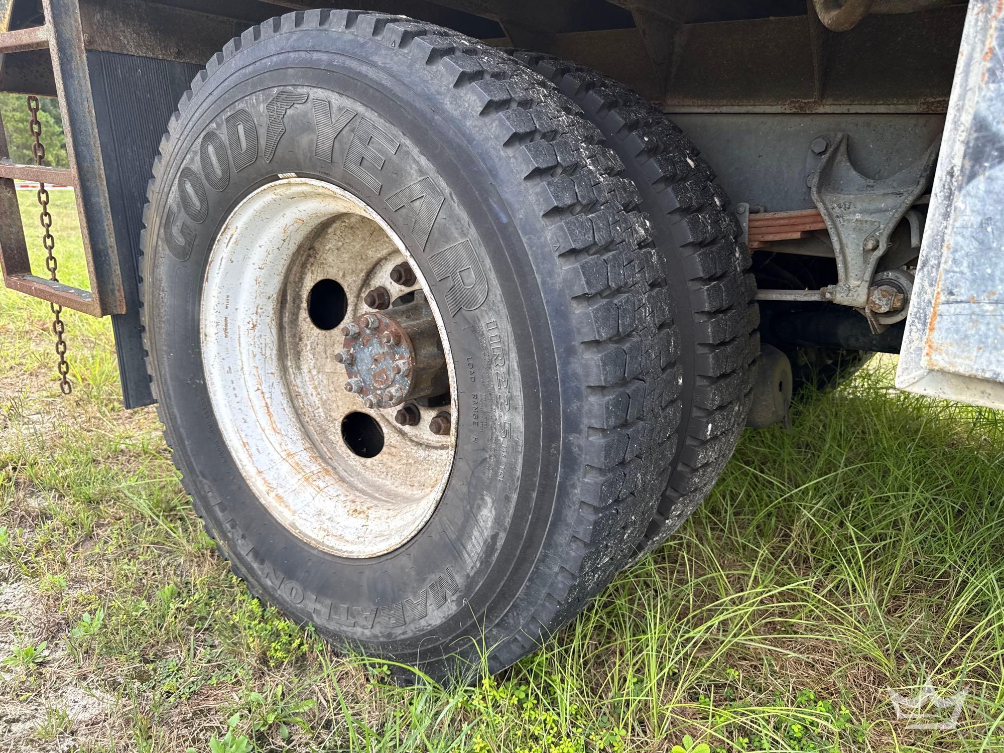2006 Ford F650