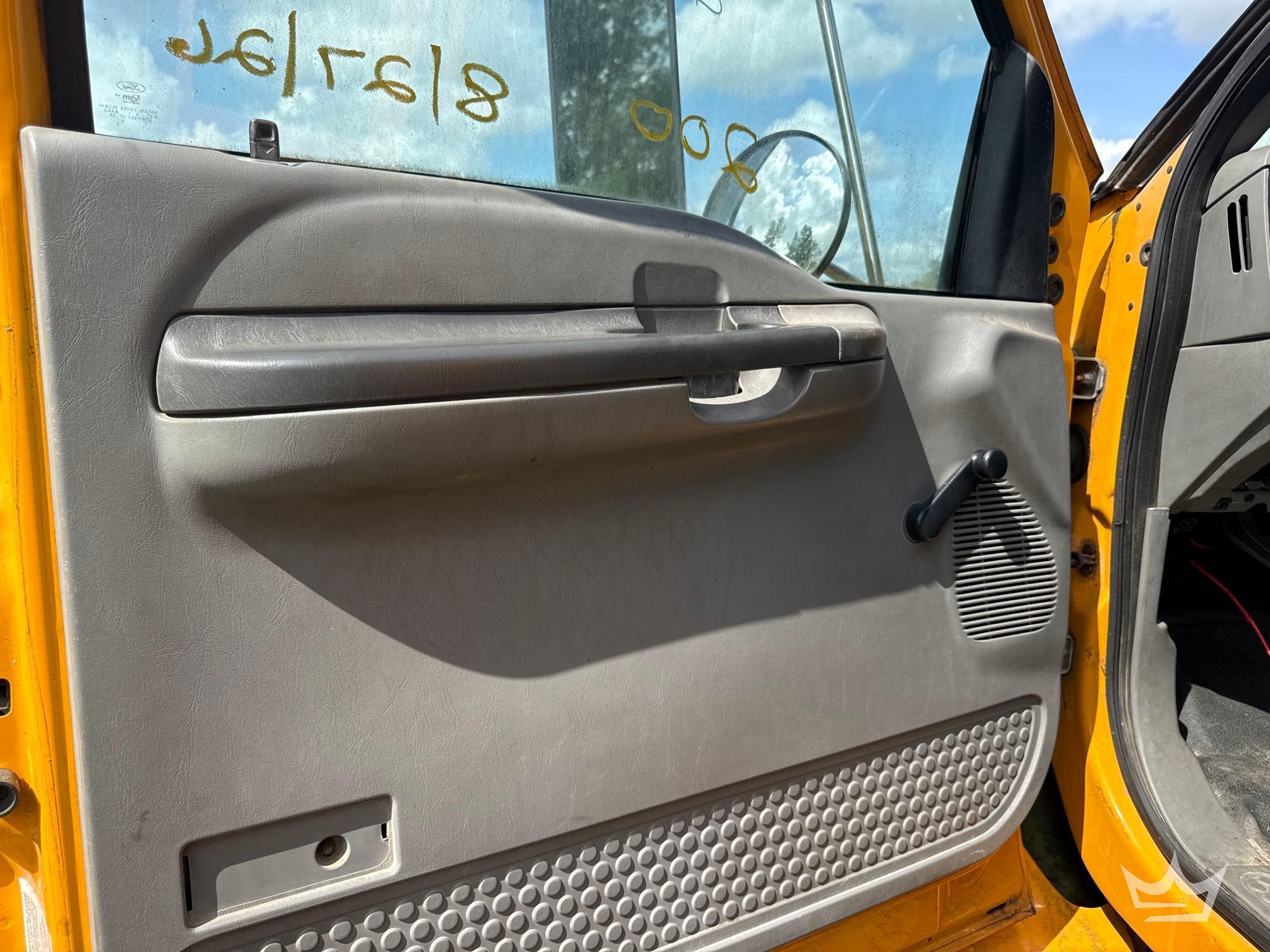 2006 Ford F650