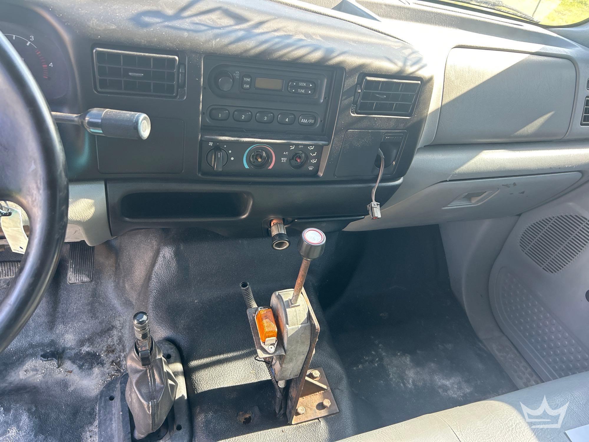 2002 Ford F650