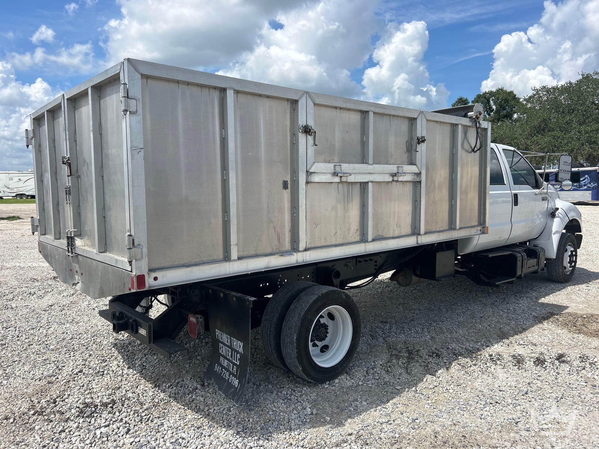 2002 Ford F650