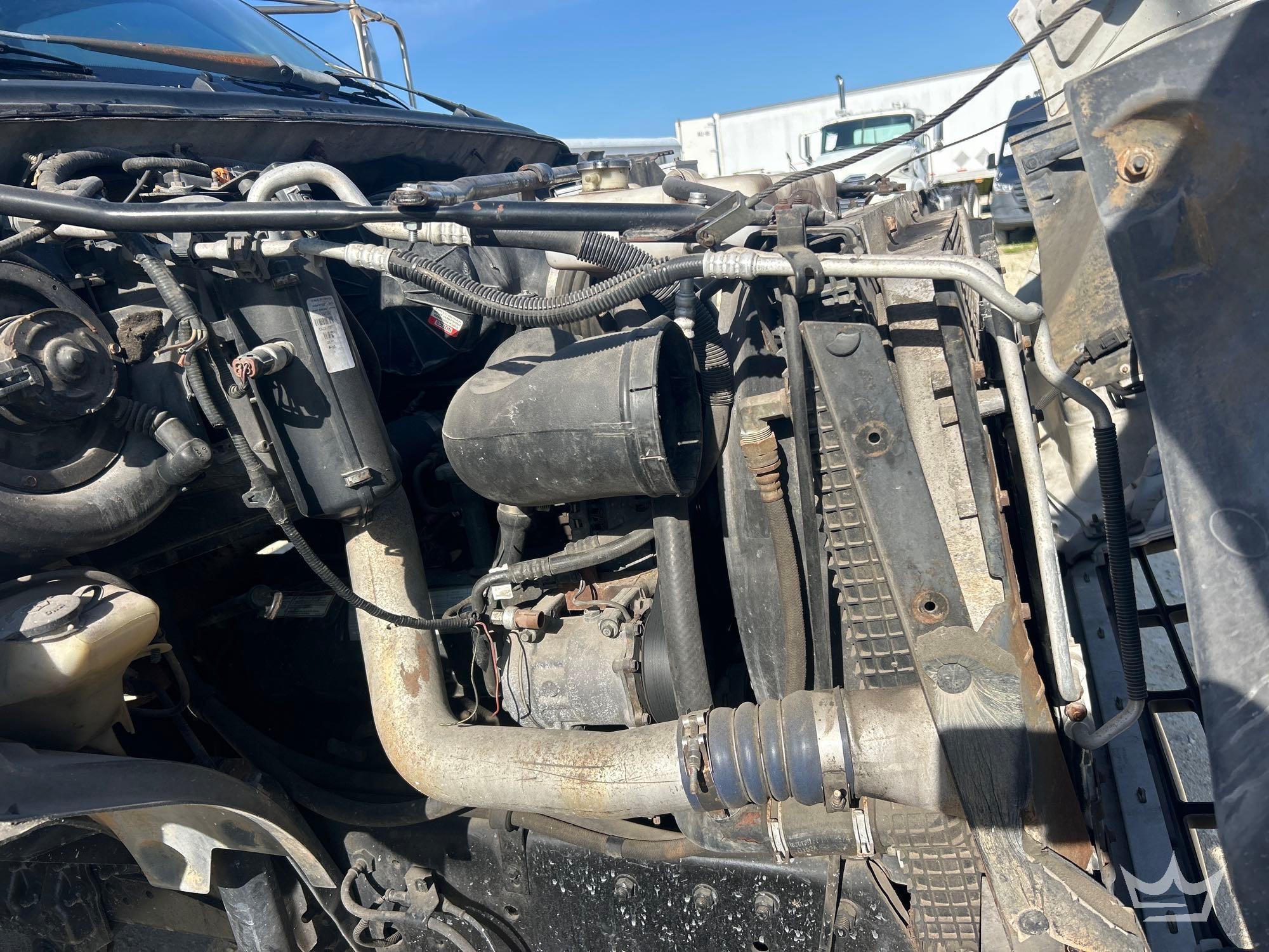 2002 Ford F650
