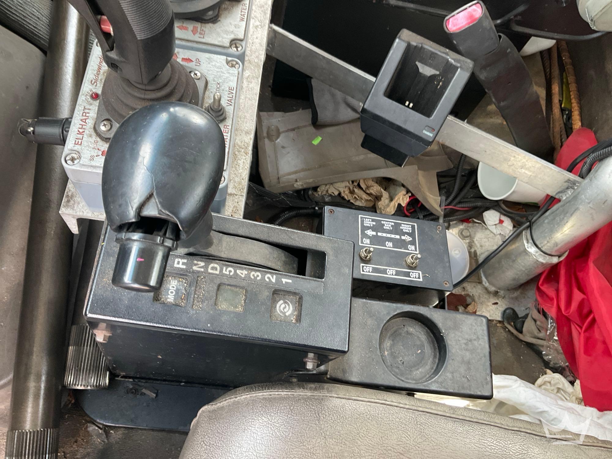 2002 Sterling L7500