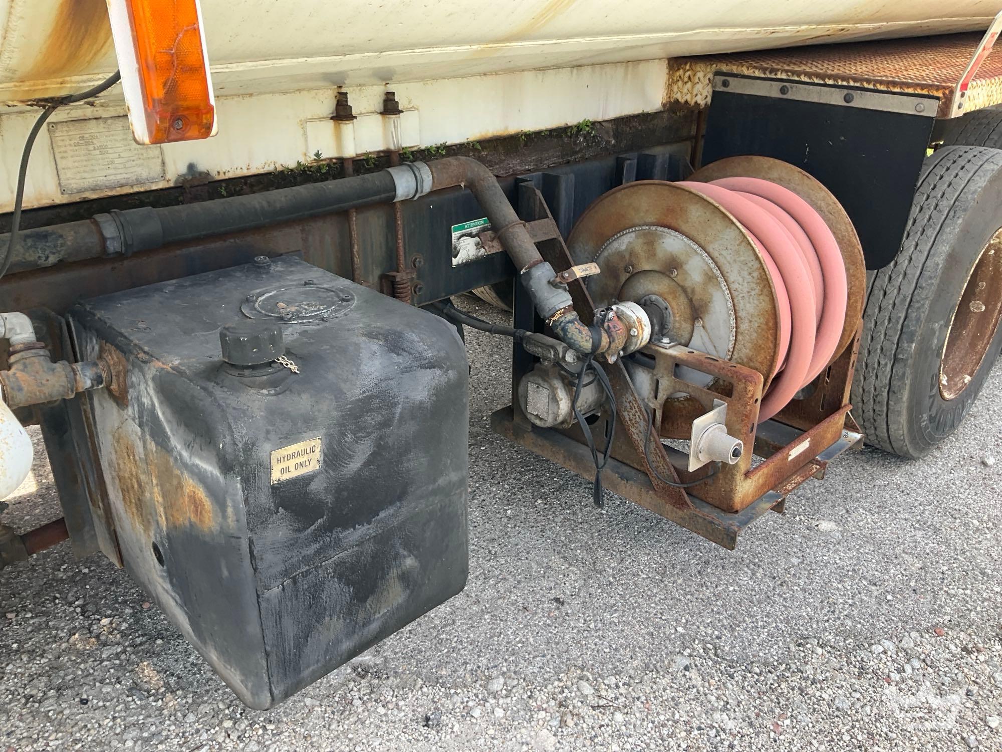 2002 Sterling L7500
