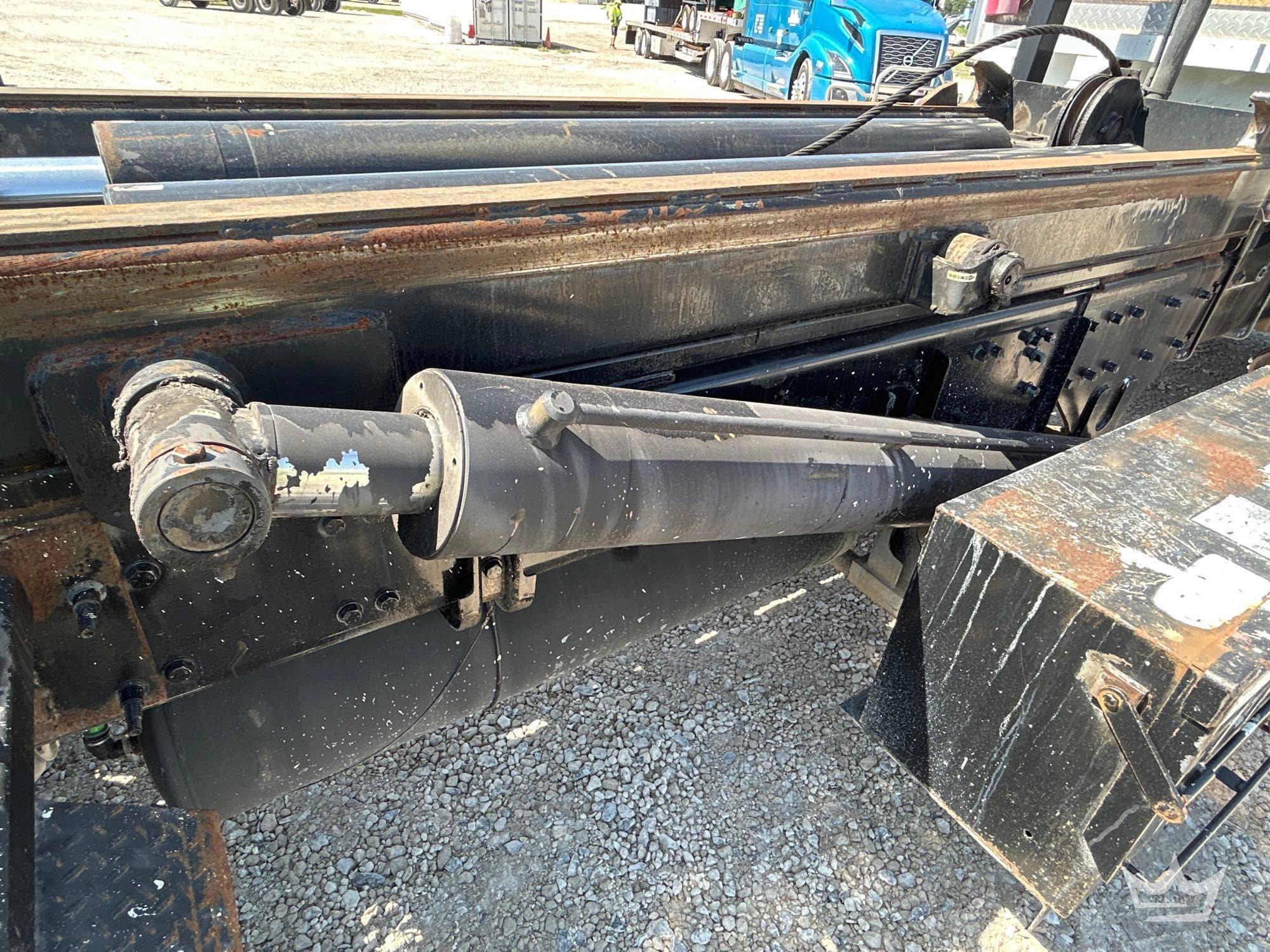 2016 Freightliner 114SD