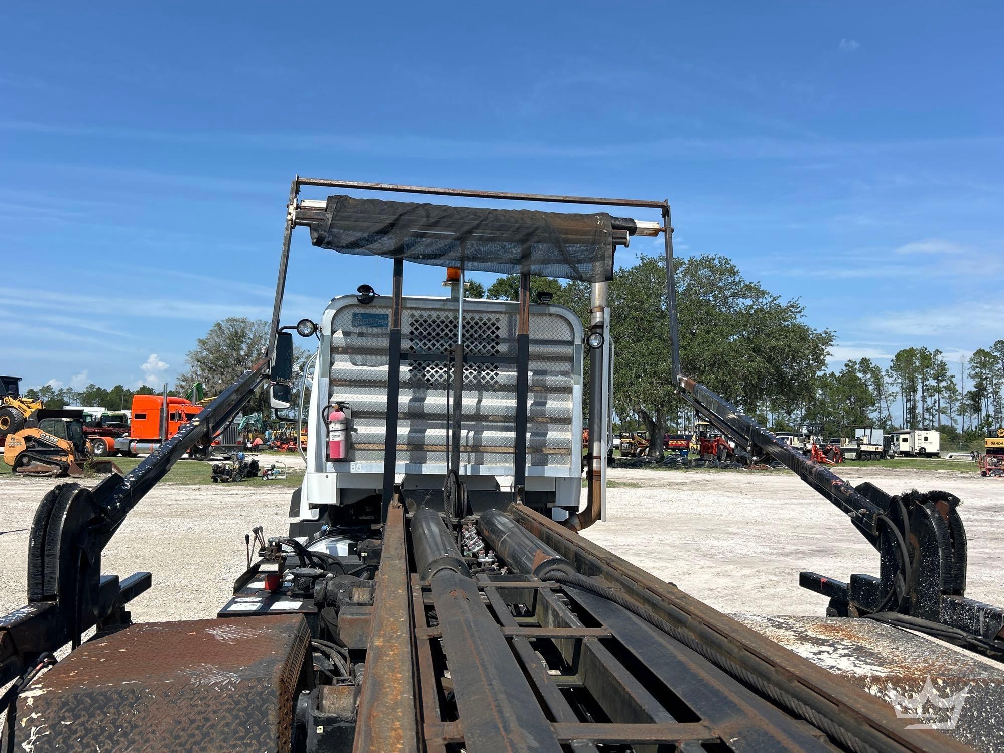 2016 Freightliner 114SD
