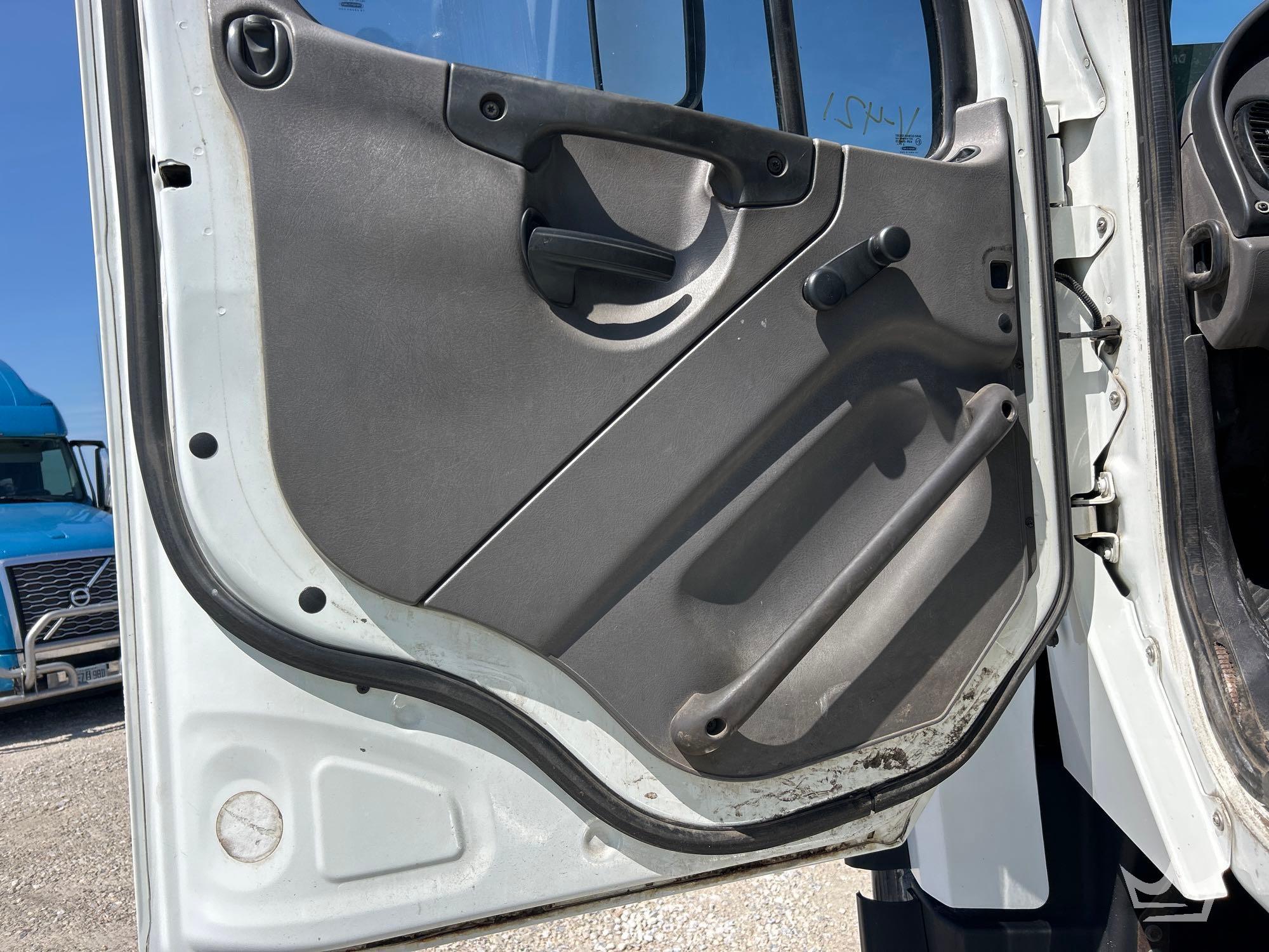 2016 Freightliner 114SD