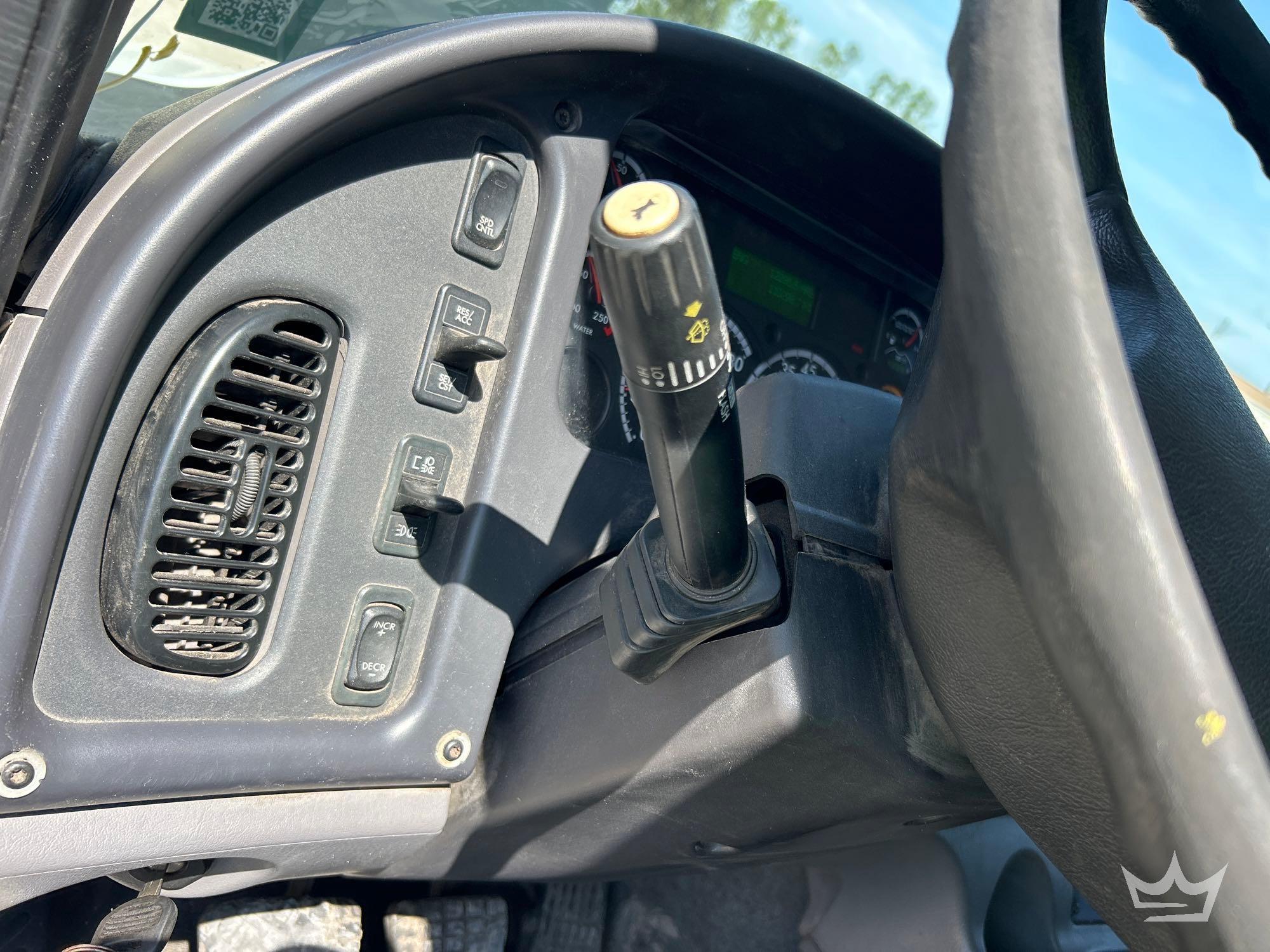 2016 Freightliner 114SD
