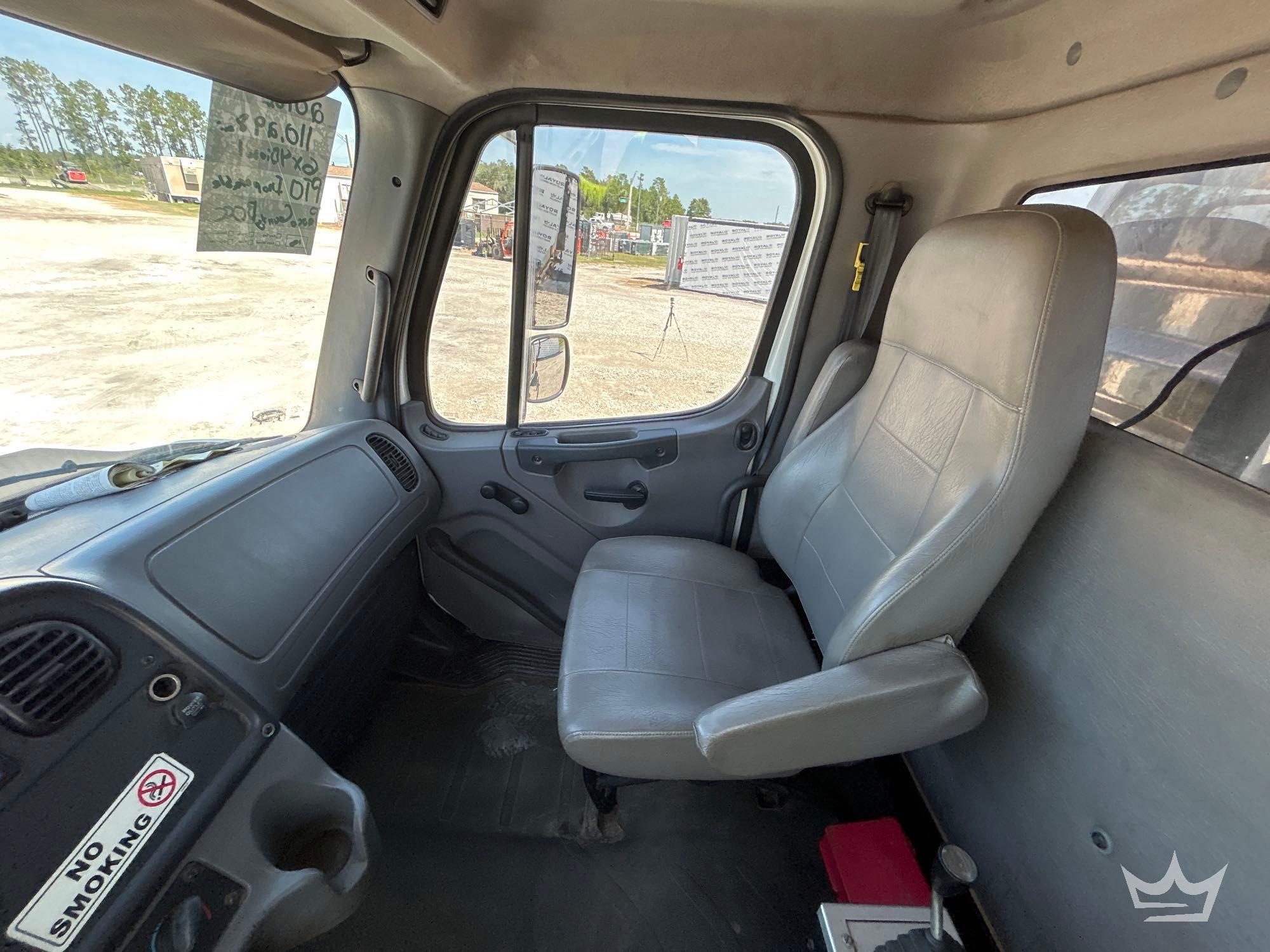 2016 Freightliner 114SD