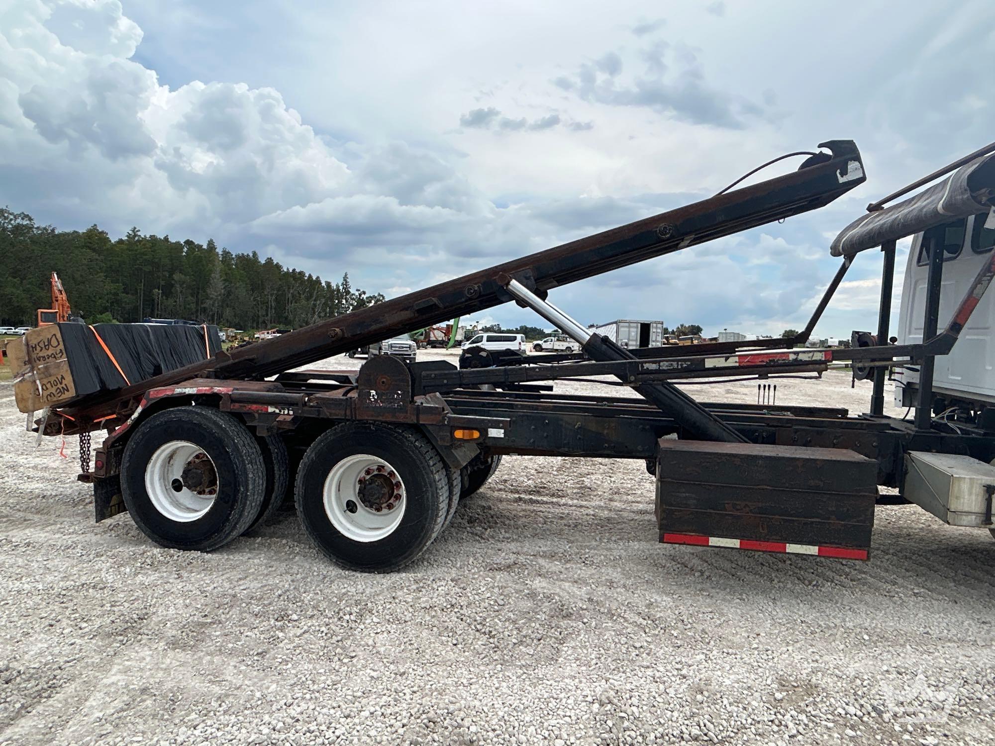 2007 Sterling L9500