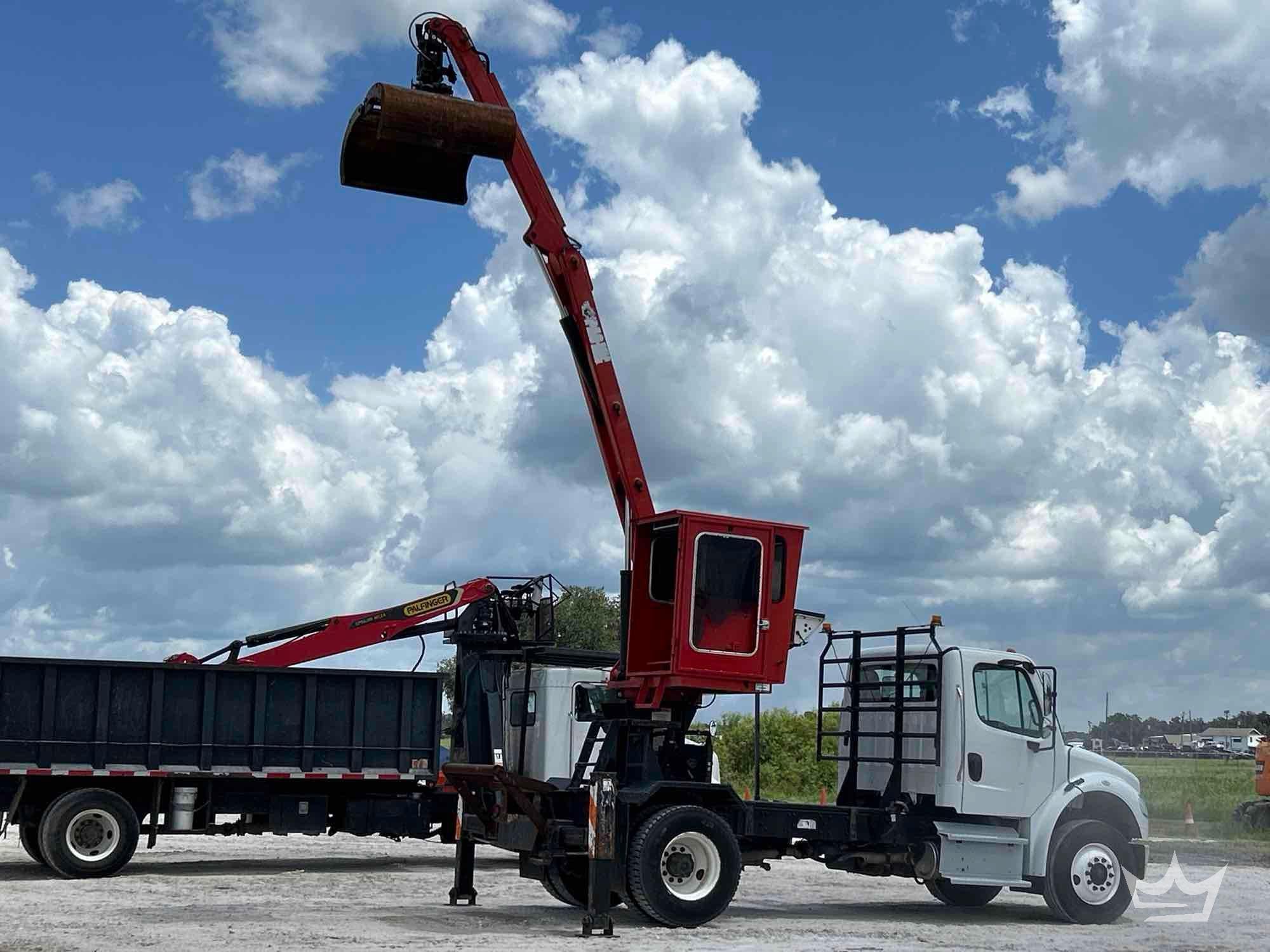 2018 Freightliner M2 106