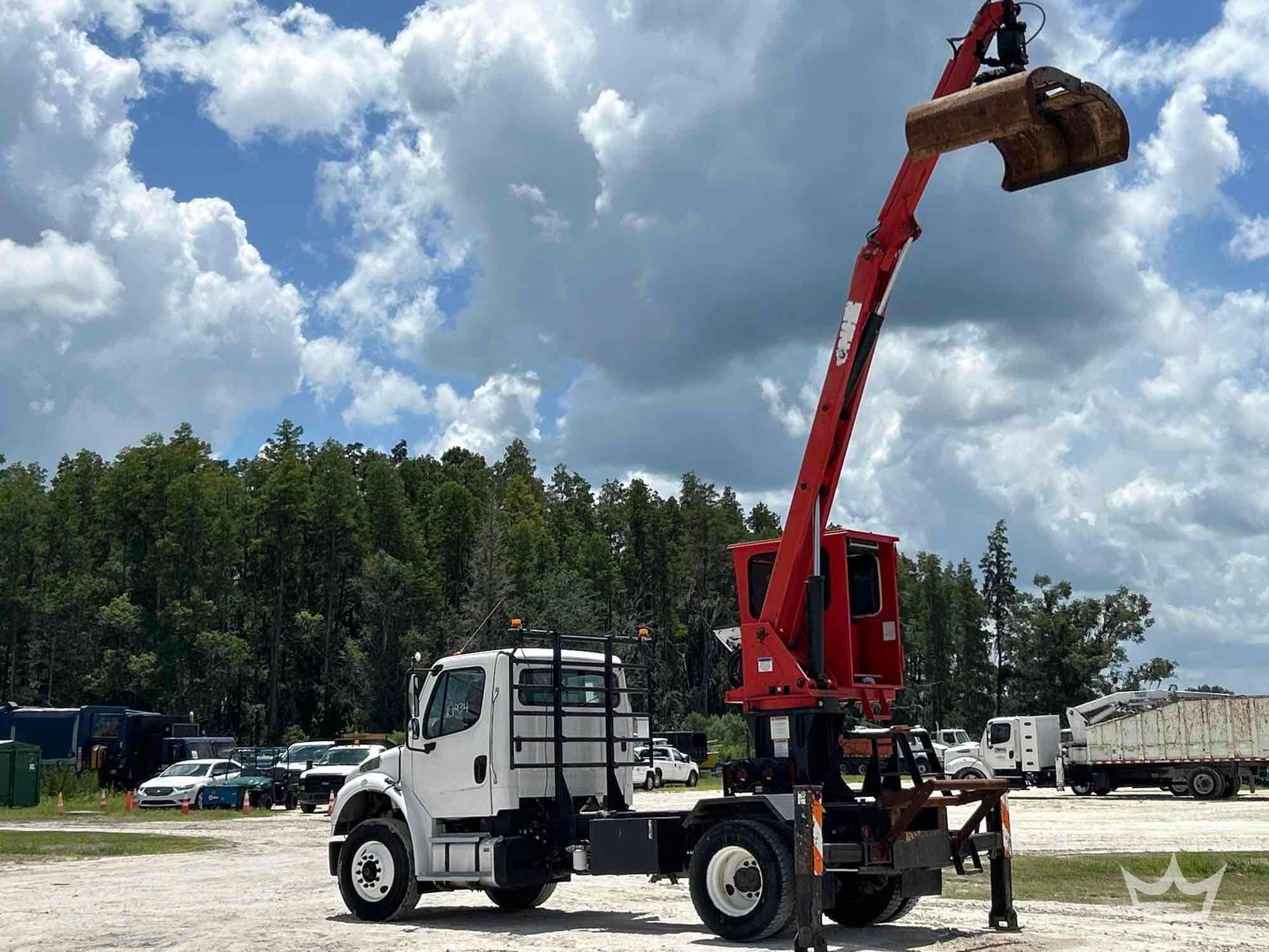 2018 Freightliner M2 106