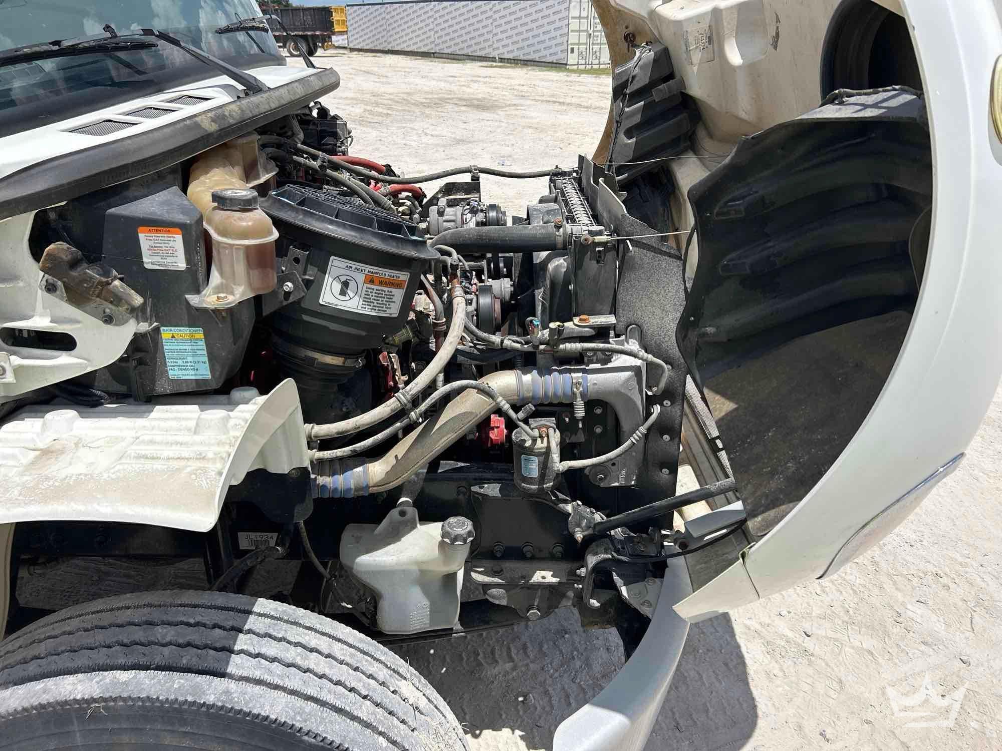 2018 Freightliner M2 106