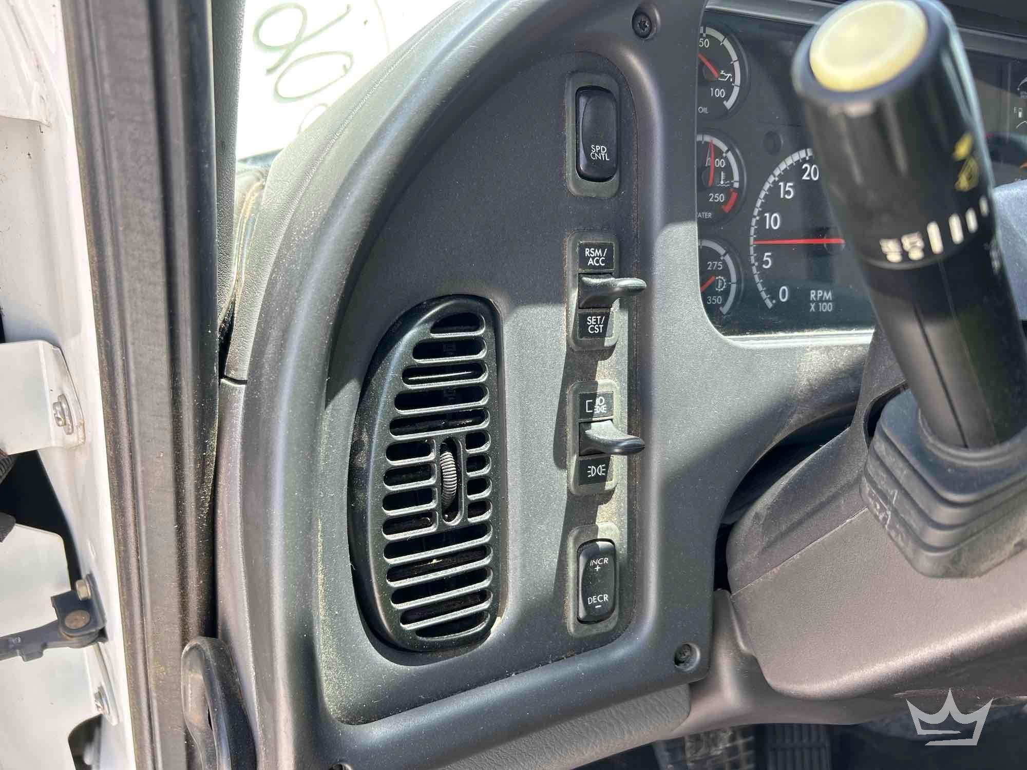 2018 Freightliner M2 106