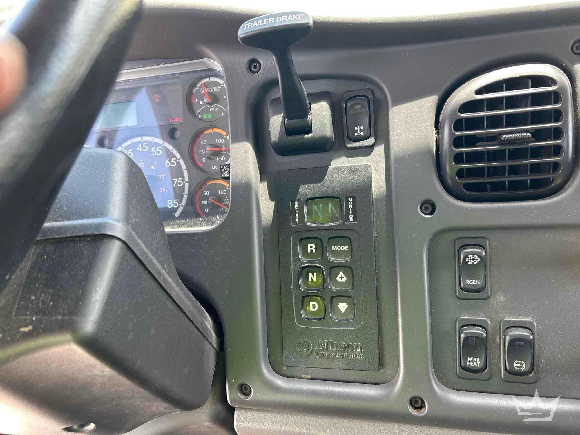 2018 Freightliner M2 106