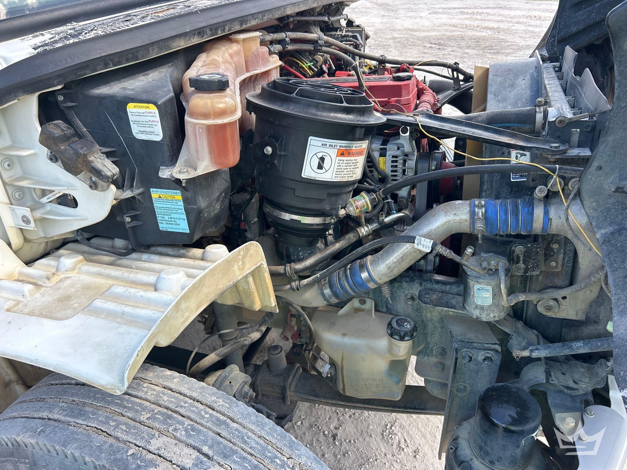 2017 Freightliner M2 106