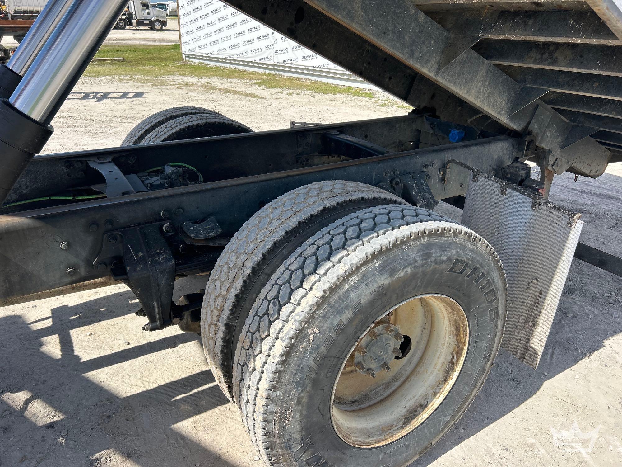 2017 Freightliner M2 106