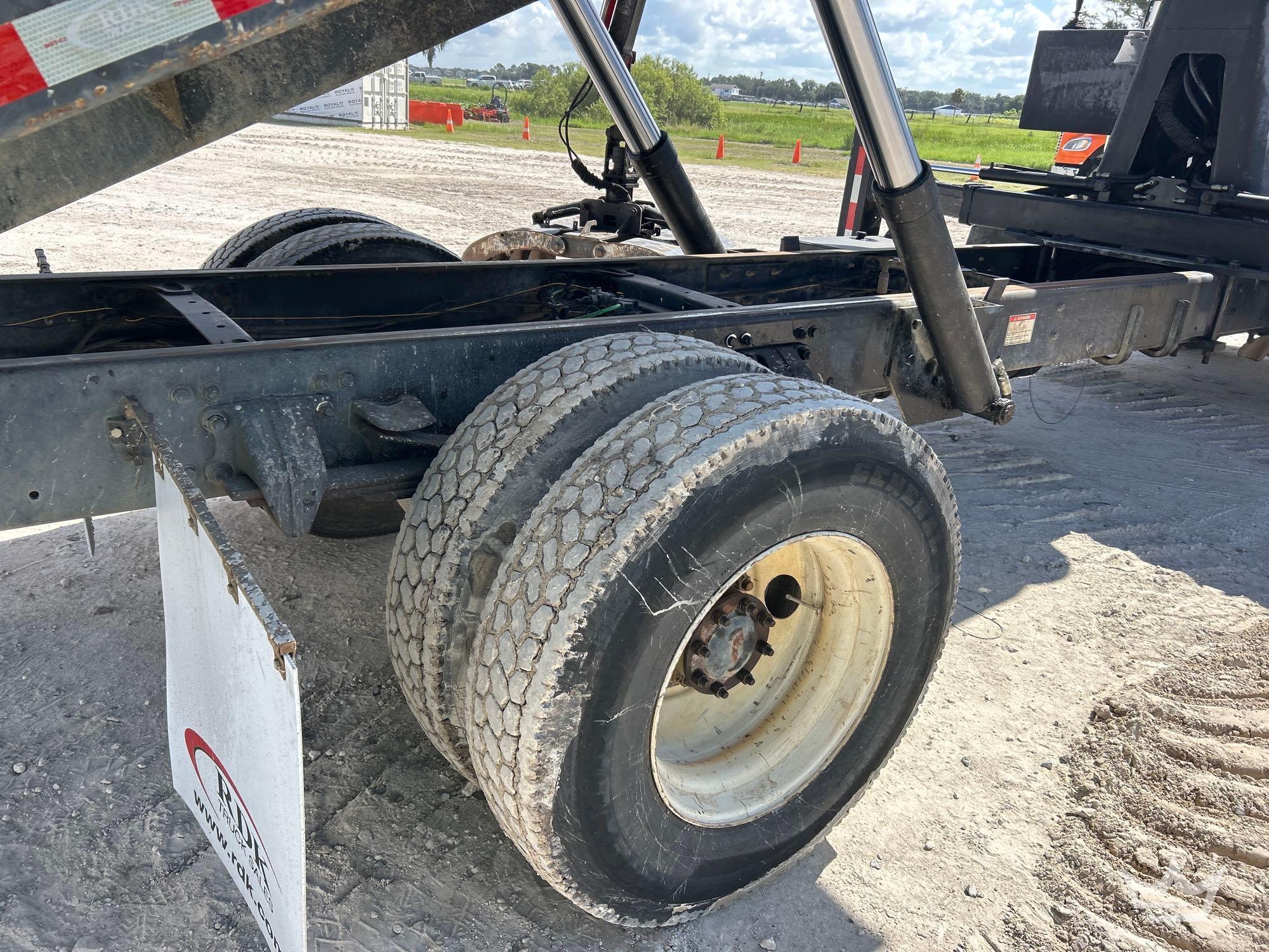 2017 Freightliner M2 106