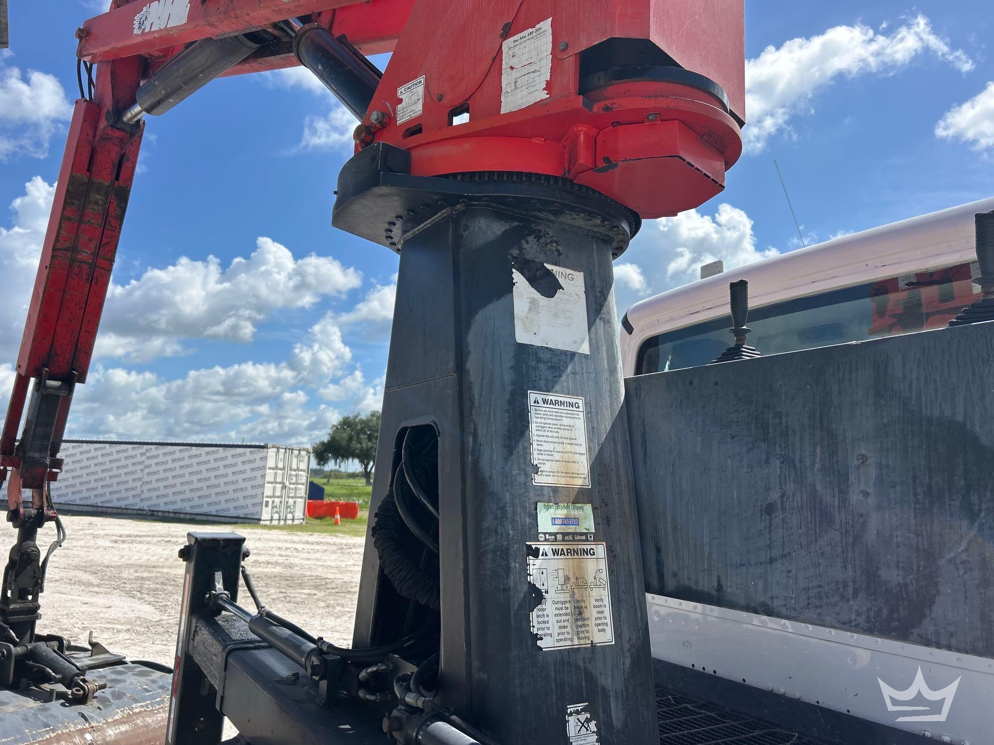 2017 Freightliner M2 106