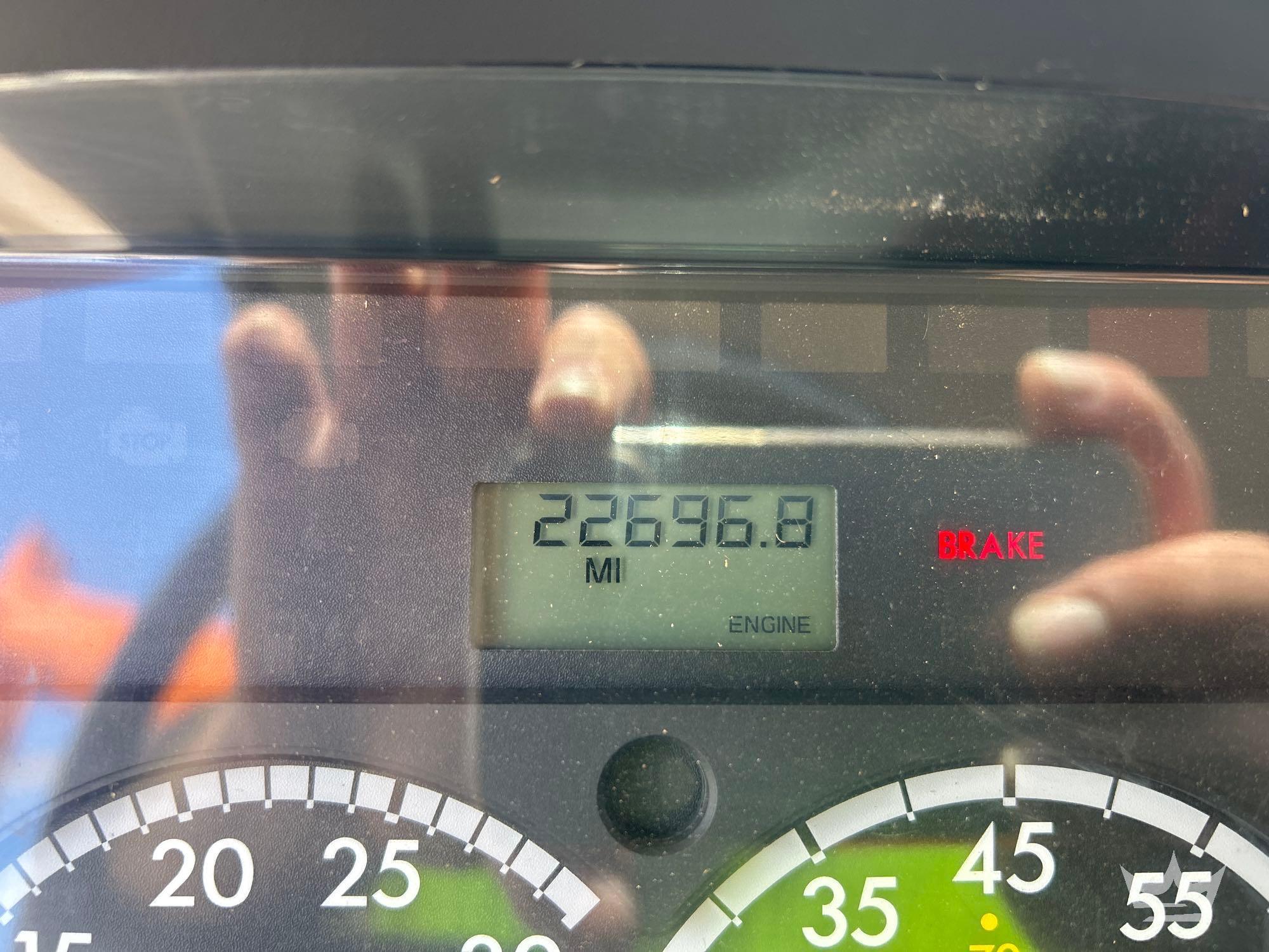 2016 Freightliner M2 106