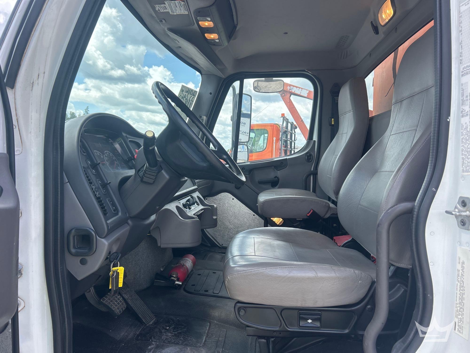 2016 Freightliner M2 106