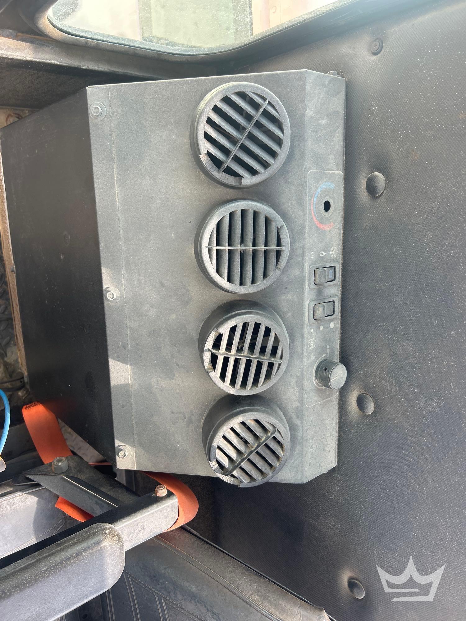 2016 Freightliner M2 106