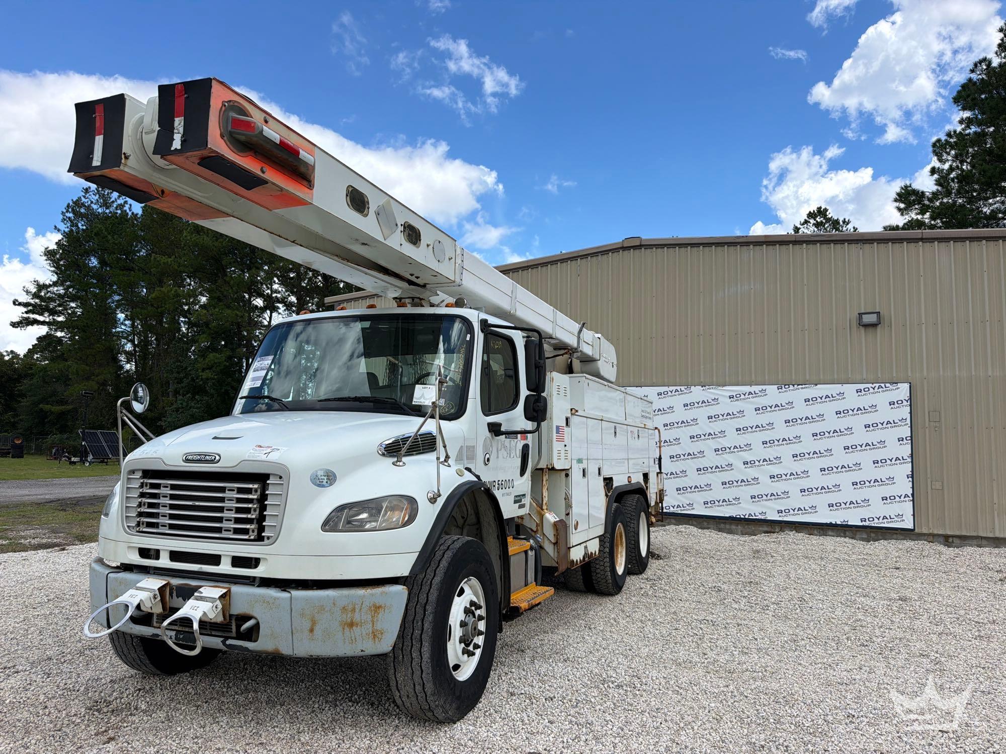 2011 Freightliner M2 106