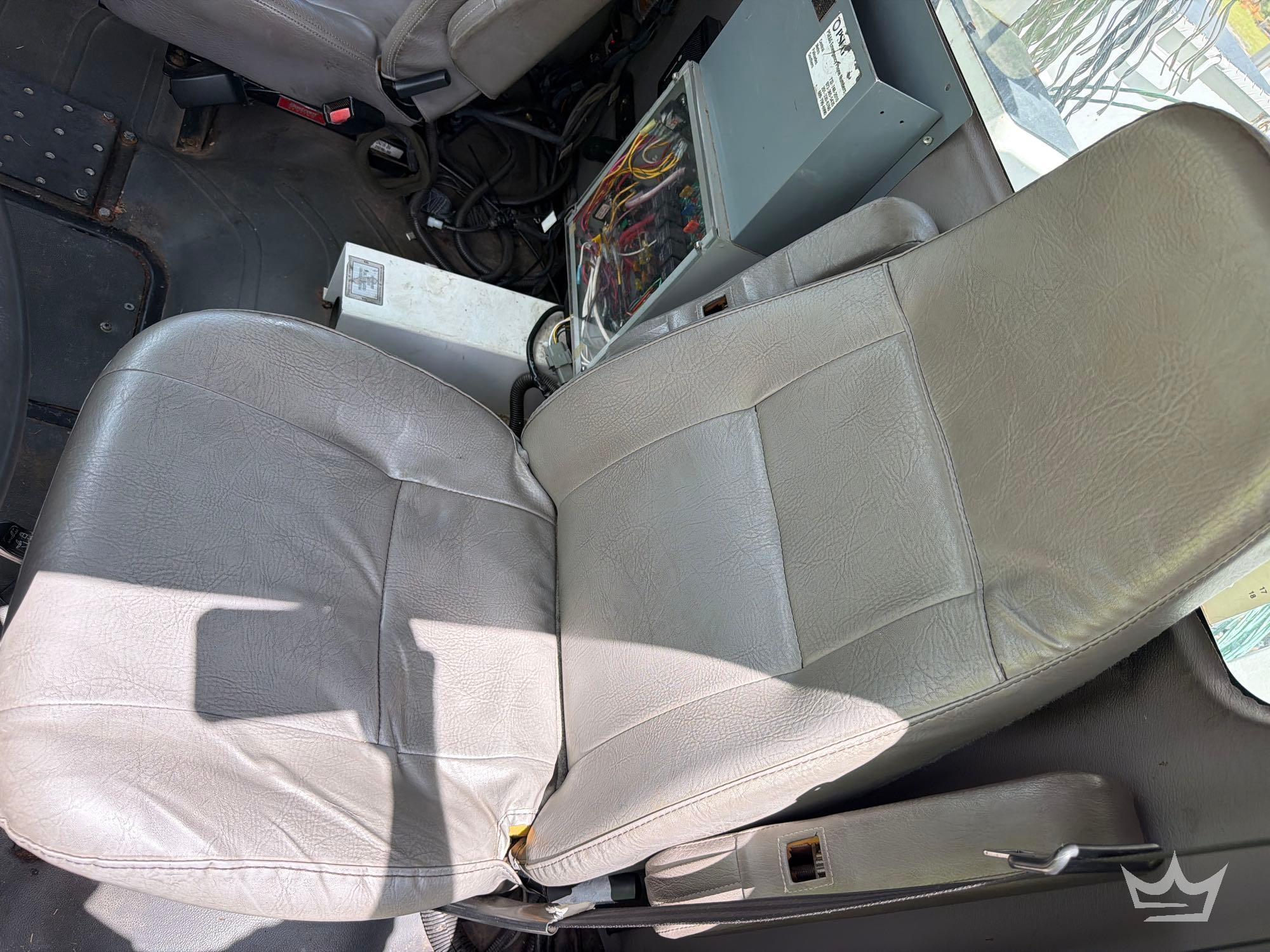 2011 Freightliner M2 106