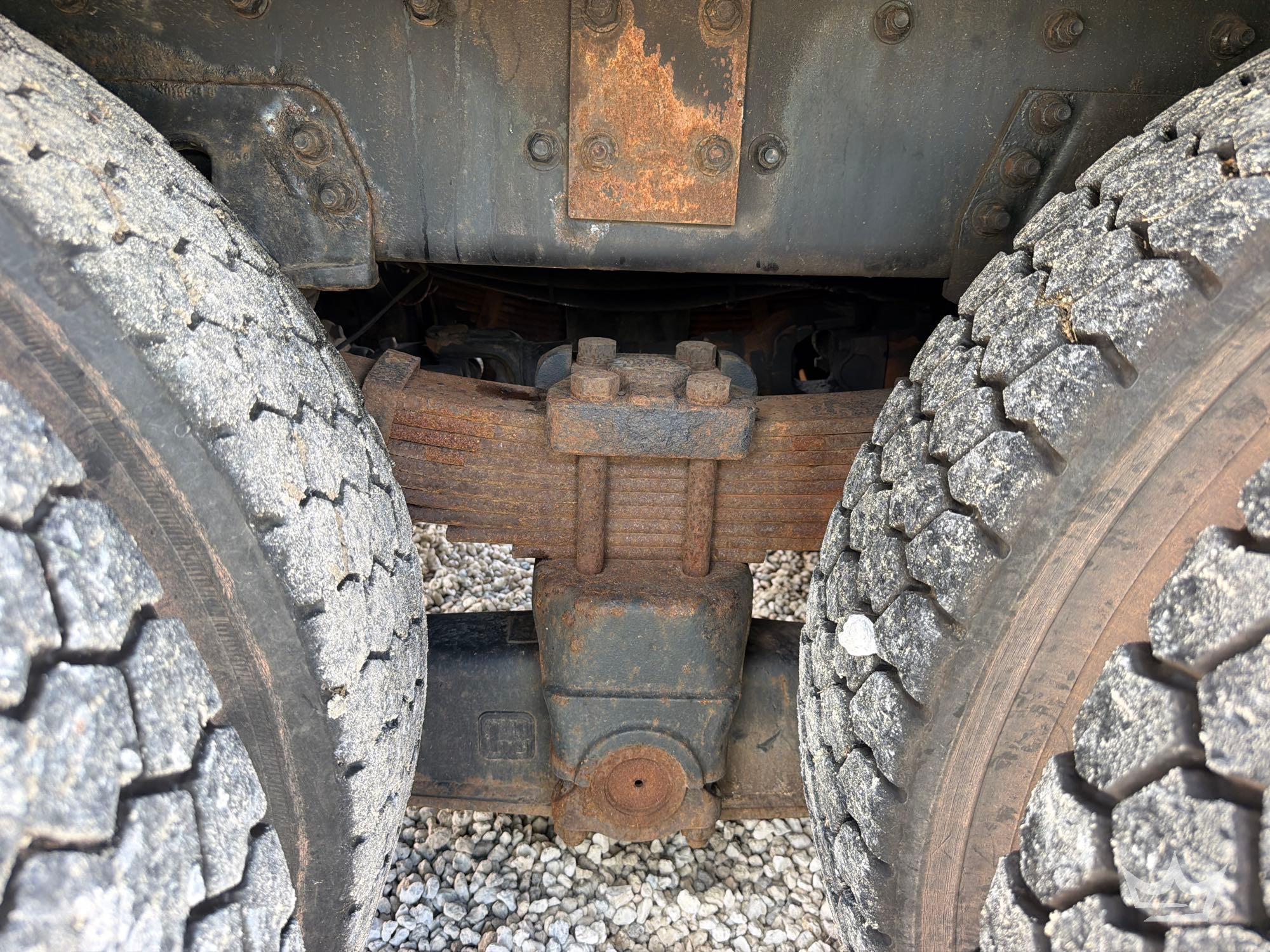 2011 Freightliner M2 106