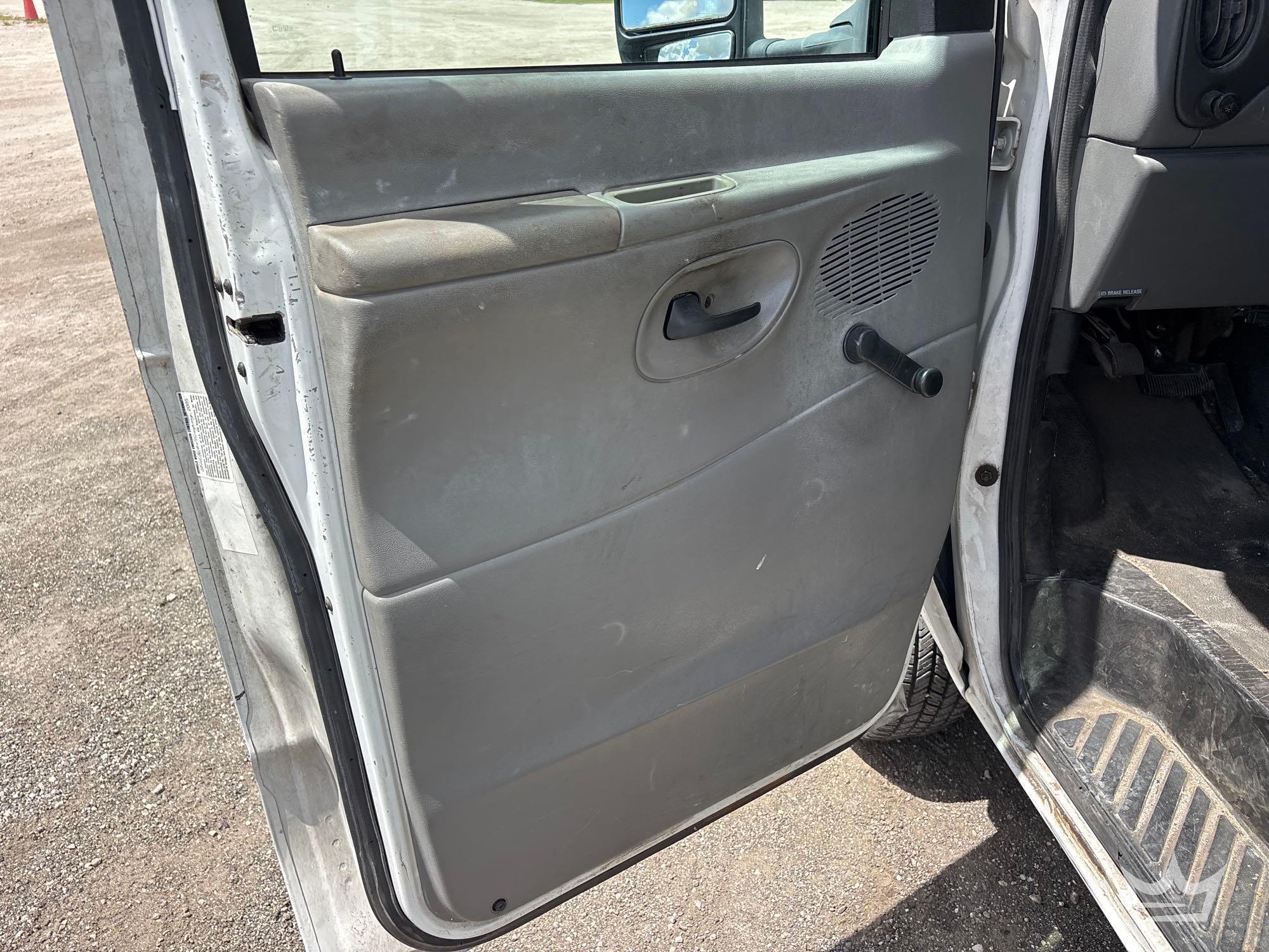 2005 Ford E-250