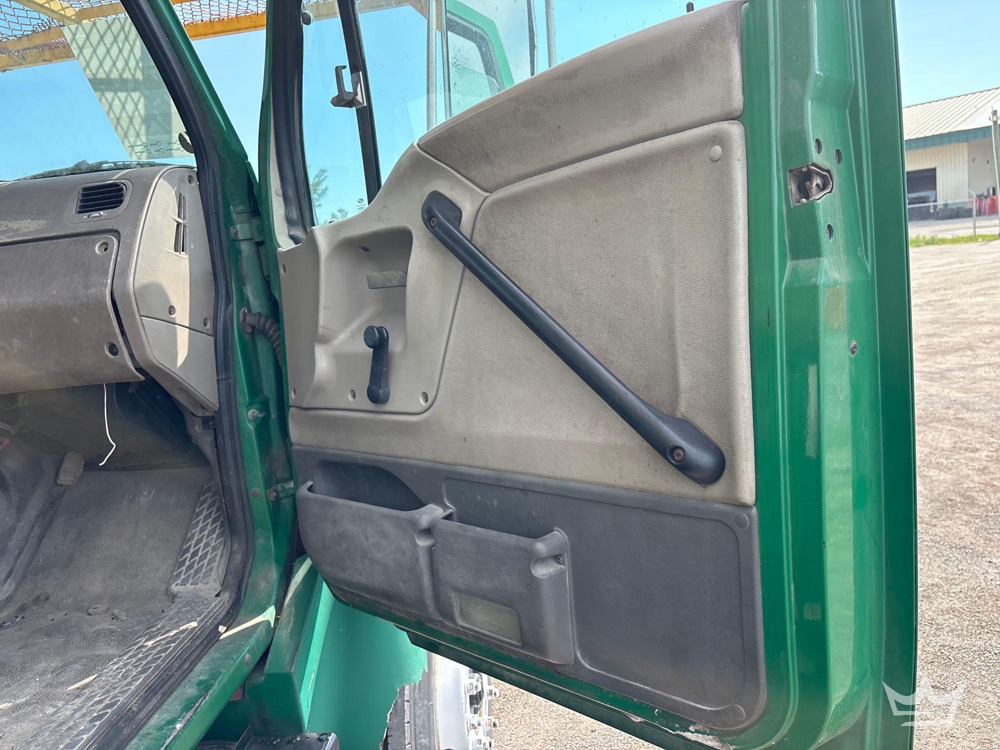 2002 Sterling M7500 ACTERRA