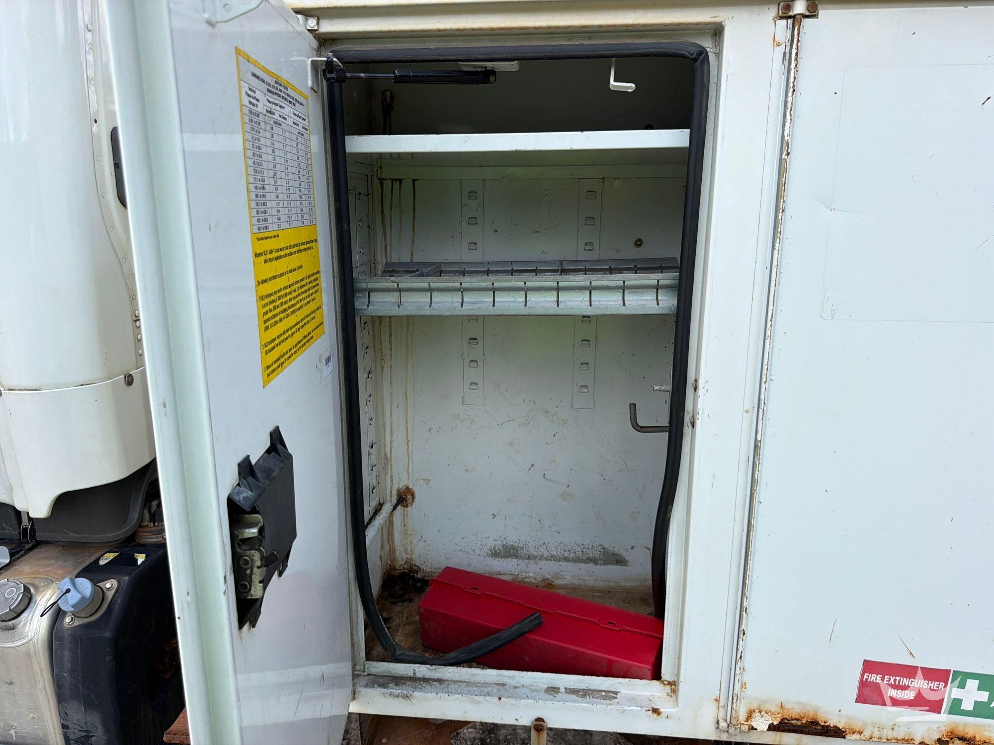 2014 Freightliner M2 106