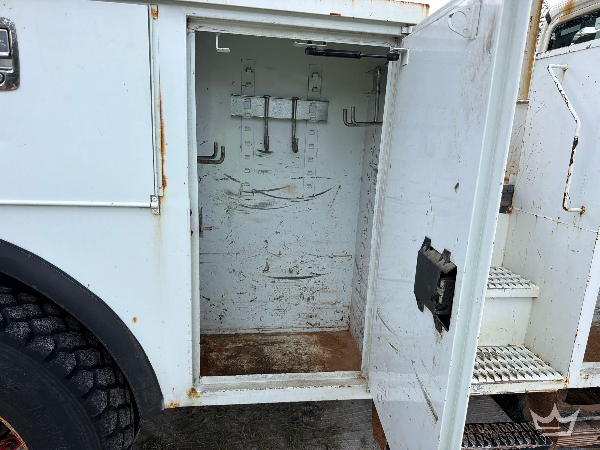 2014 Freightliner M2 106