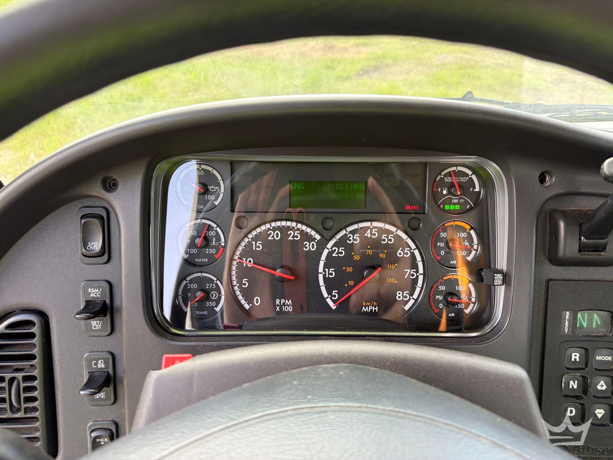 2014 Freightliner M2 106
