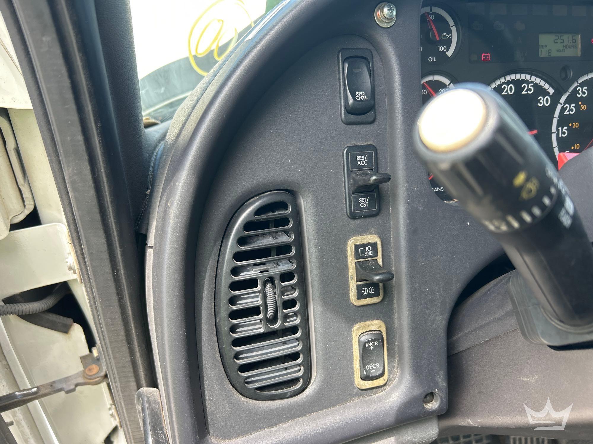 2015 Freightliner 114SD