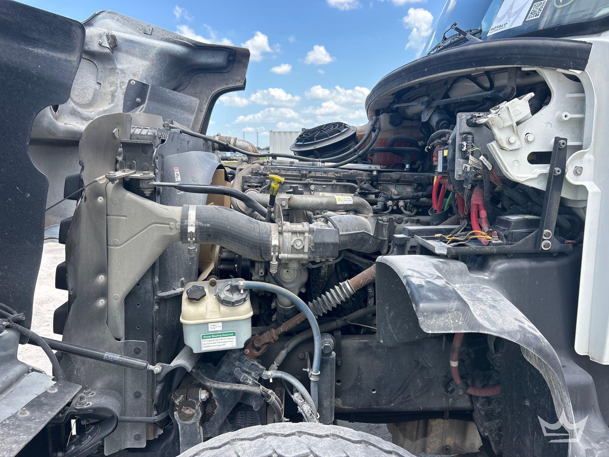 2015 Freightliner 114SD
