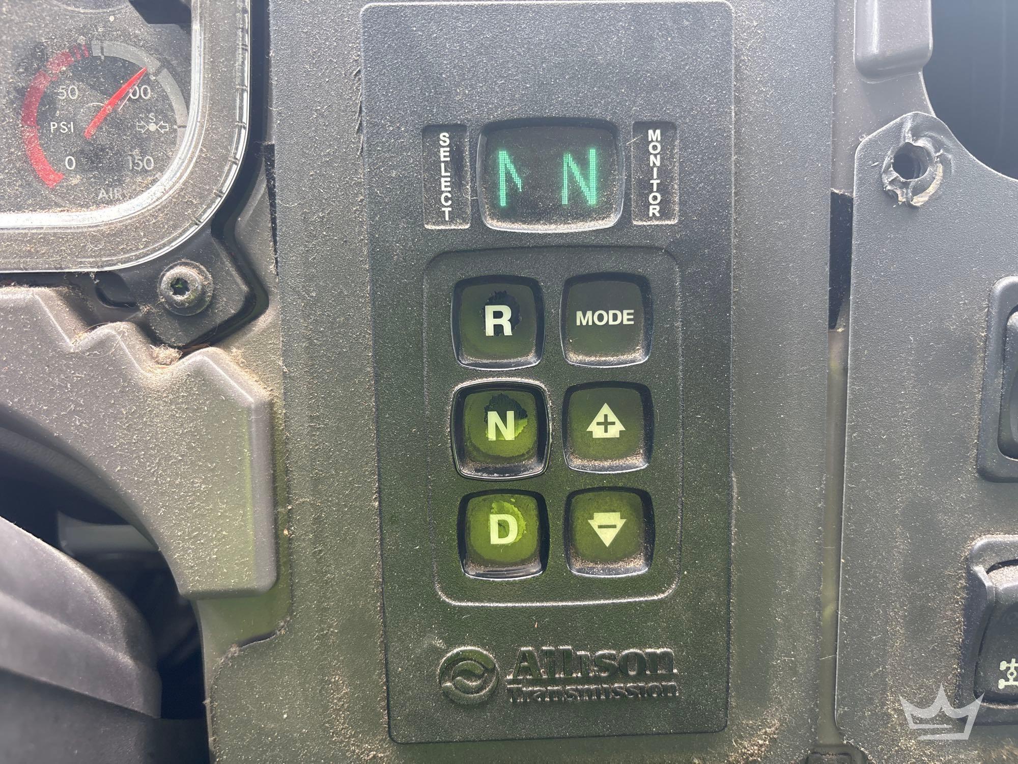 2015 Freightliner 114SD