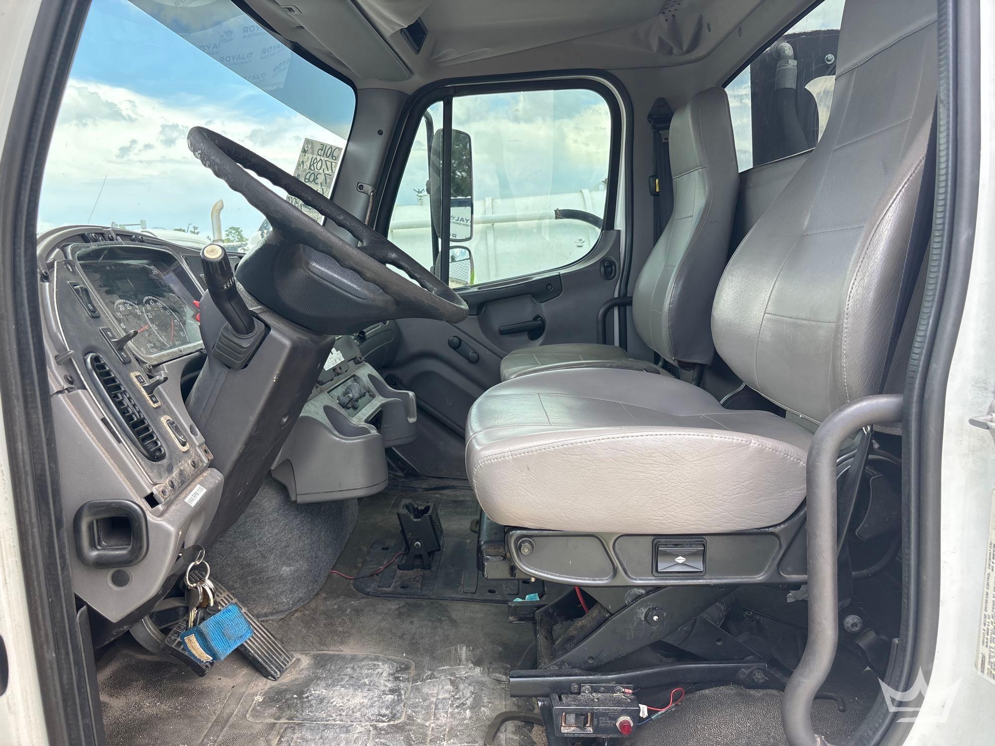2015 Freightliner 114SD